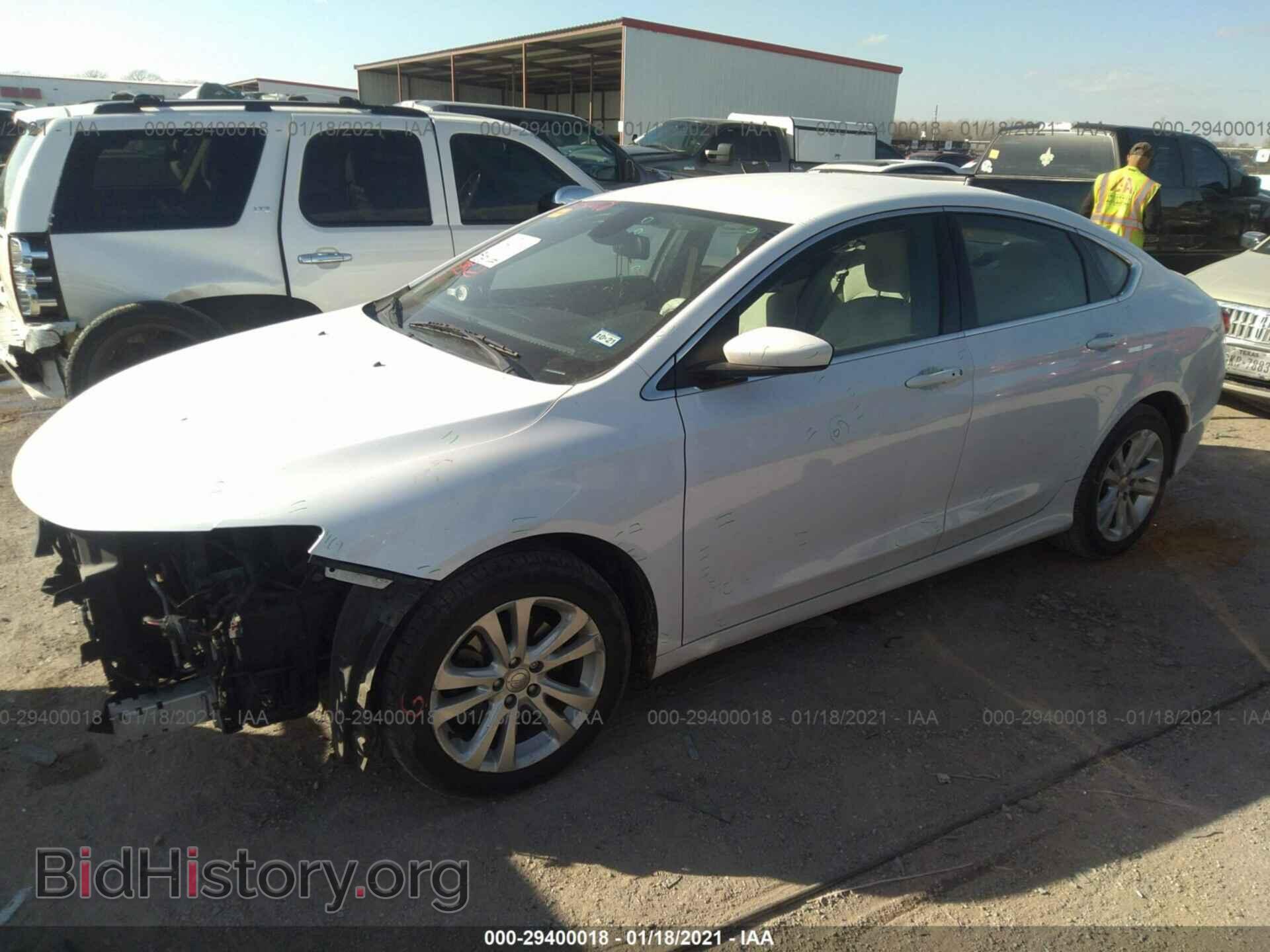2016 CHRYSLER 200 - VIN: 1C3CCCAB3GN123945 - Фото 2