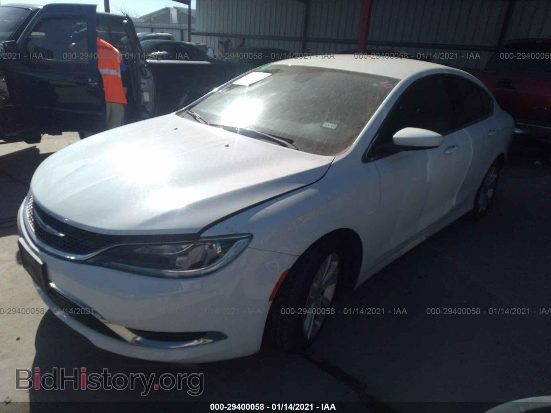 2015 CHRYSLER 200 - VIN: 1C3CCCAB3FN695886 - Photo 2