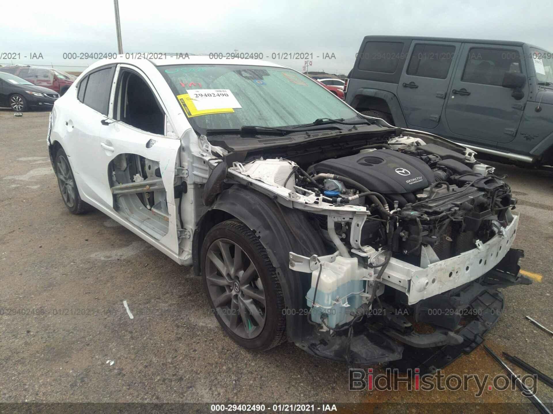 Photo 3MZBN1V37JM212957 - MAZDA MAZDA3 4-DOOR 2018