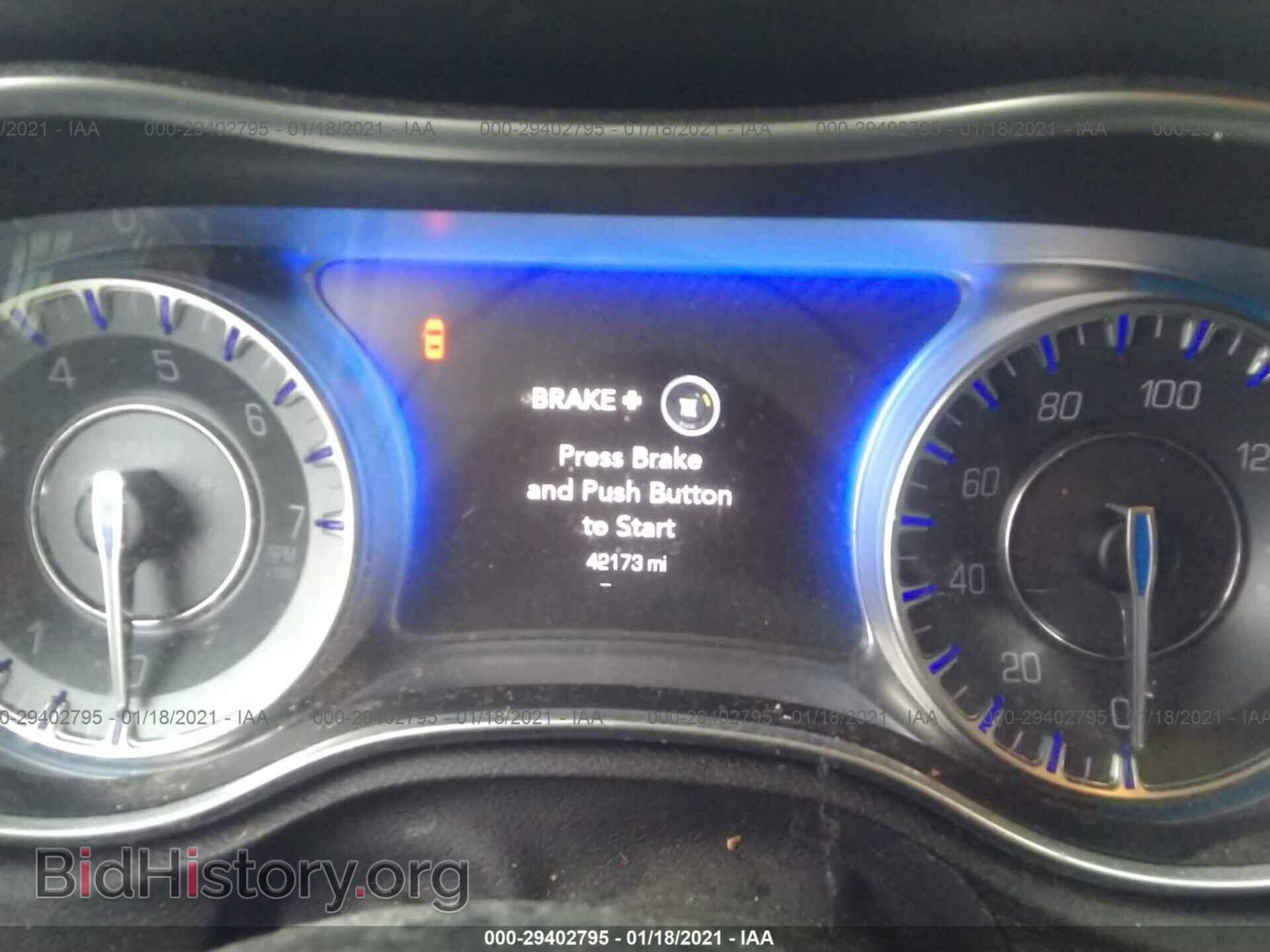 2016 CHRYSLER 300 - VIN: 2C3CCAAG0GH141263 - Фото 7
