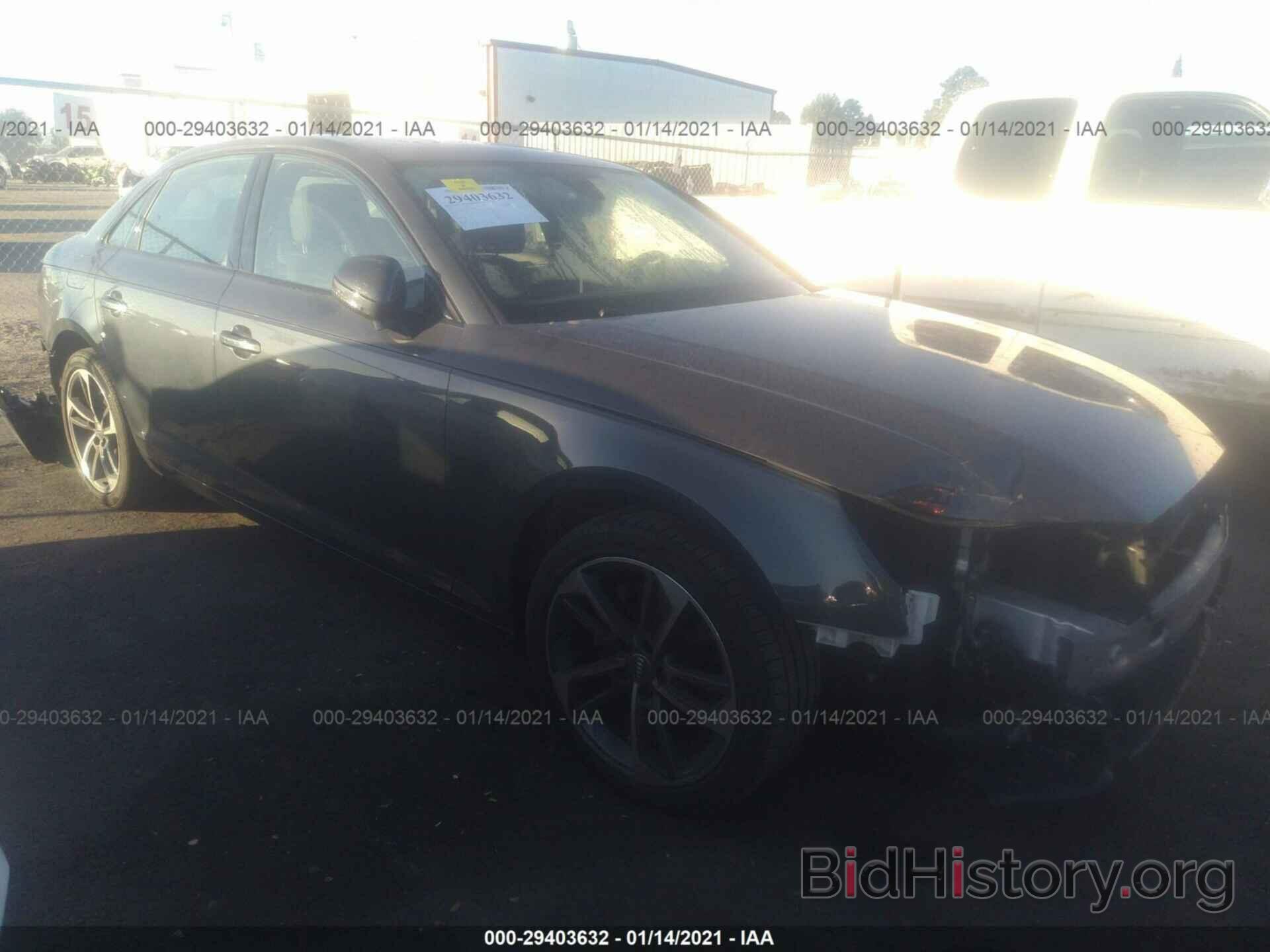 Photo WAUGMAF45KN016832 - AUDI A4 2019