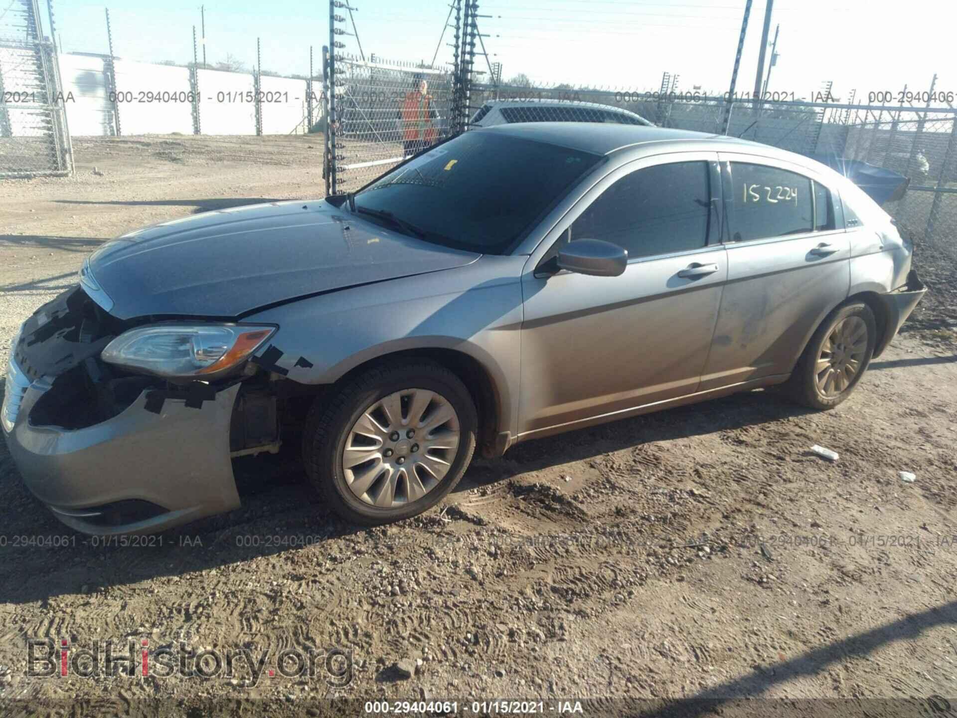 2014 CHRYSLER 200 - VIN: 1C3CCBAB9EN237231 - Photo 2