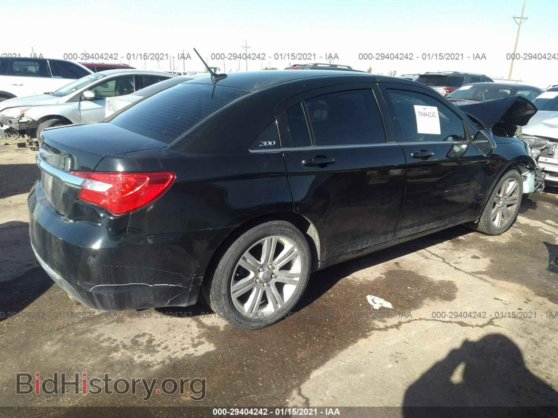 2013 CHRYSLER 200 - VIN: 1C3CCBBB1DN695536 - Photo 4