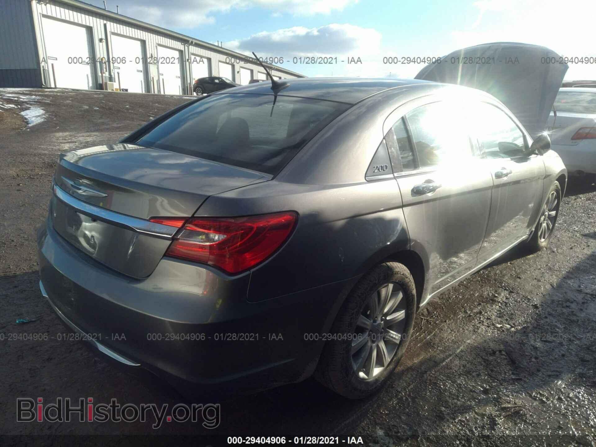 2013 CHRYSLER 200 - VIN: 1C3CCBCG5DN522242 - Photo 4