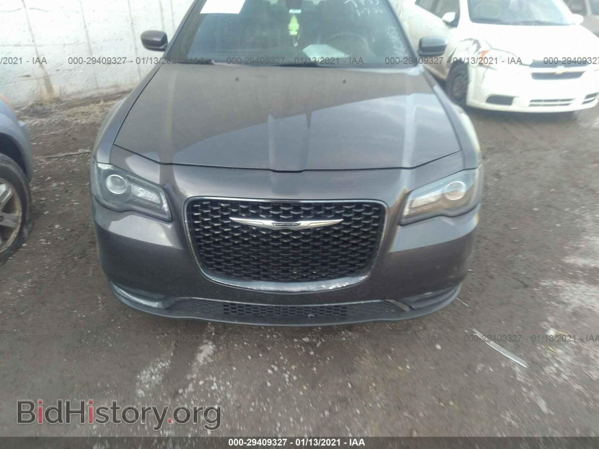 2017 CHRYSLER 300 - VIN: 2C3CCABG3HH662851 - Фото 6