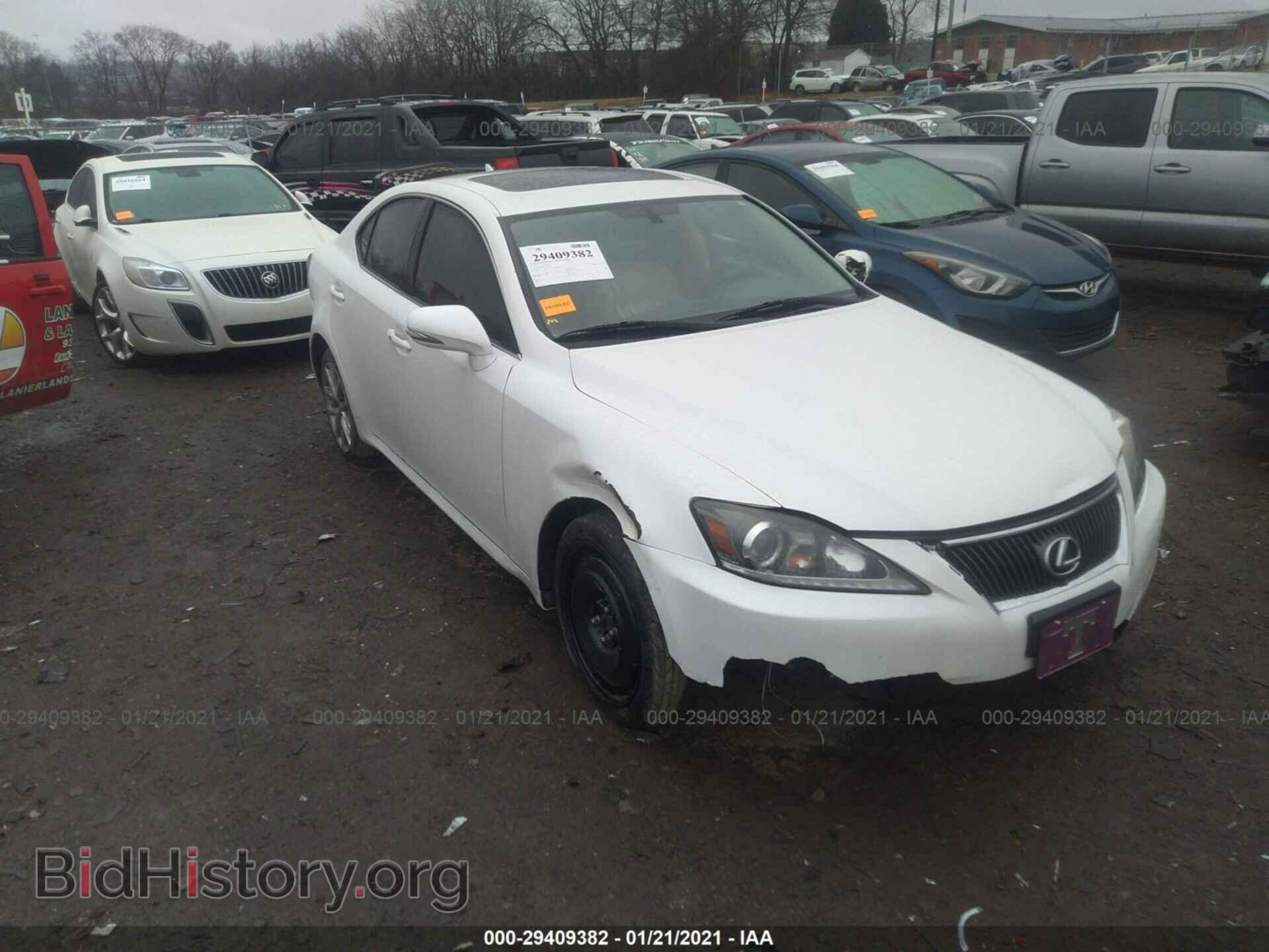 Фотография JTHCF5C22C5054914 - LEXUS IS 250 2012