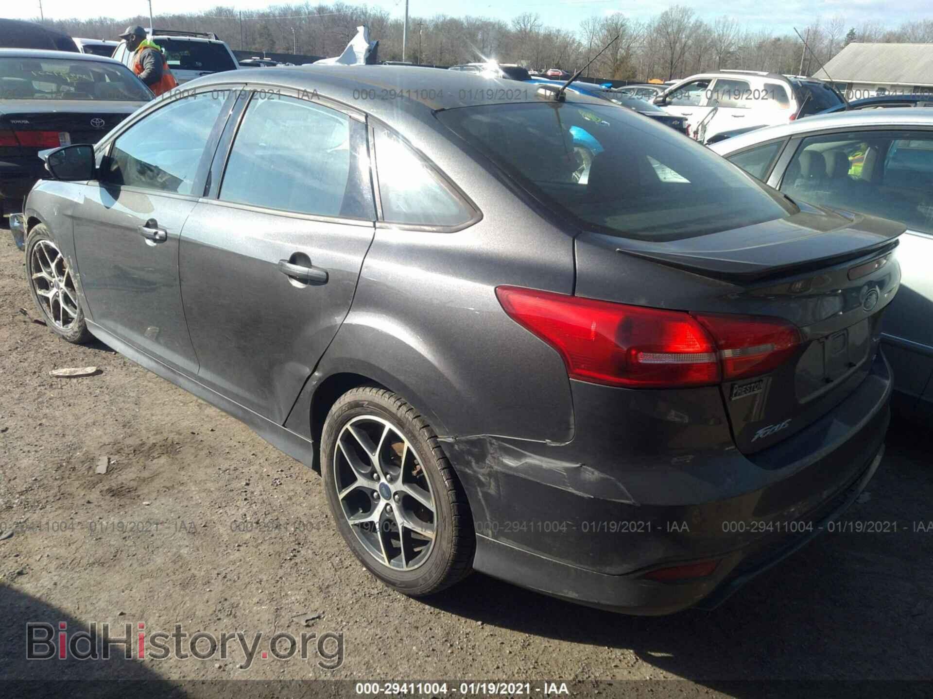 2016 FORD FOCUS - VIN: 1FADP3F2XGL296859 - Фото 3