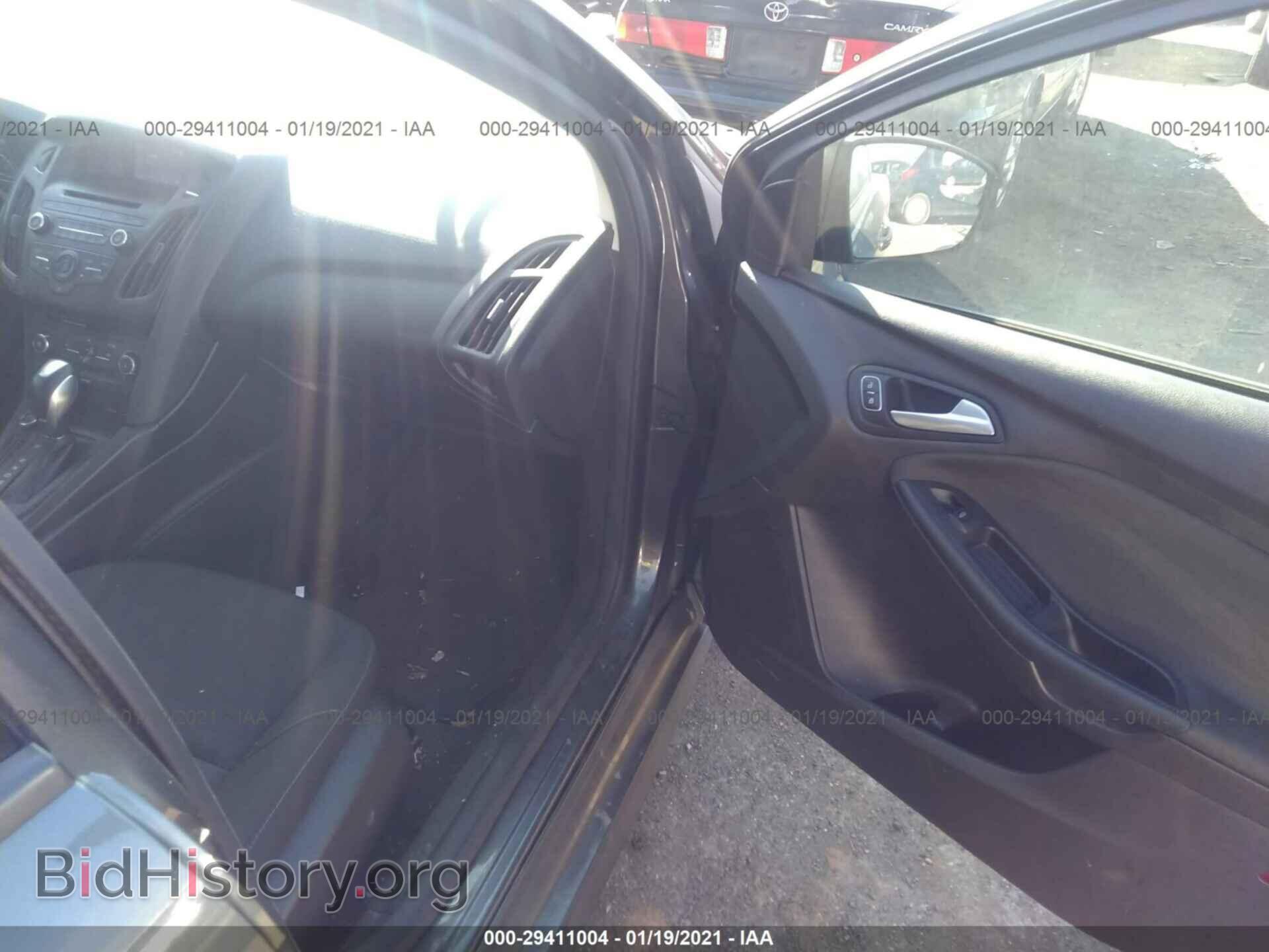 2016 FORD FOCUS - VIN: 1FADP3F2XGL296859 - Фото 5