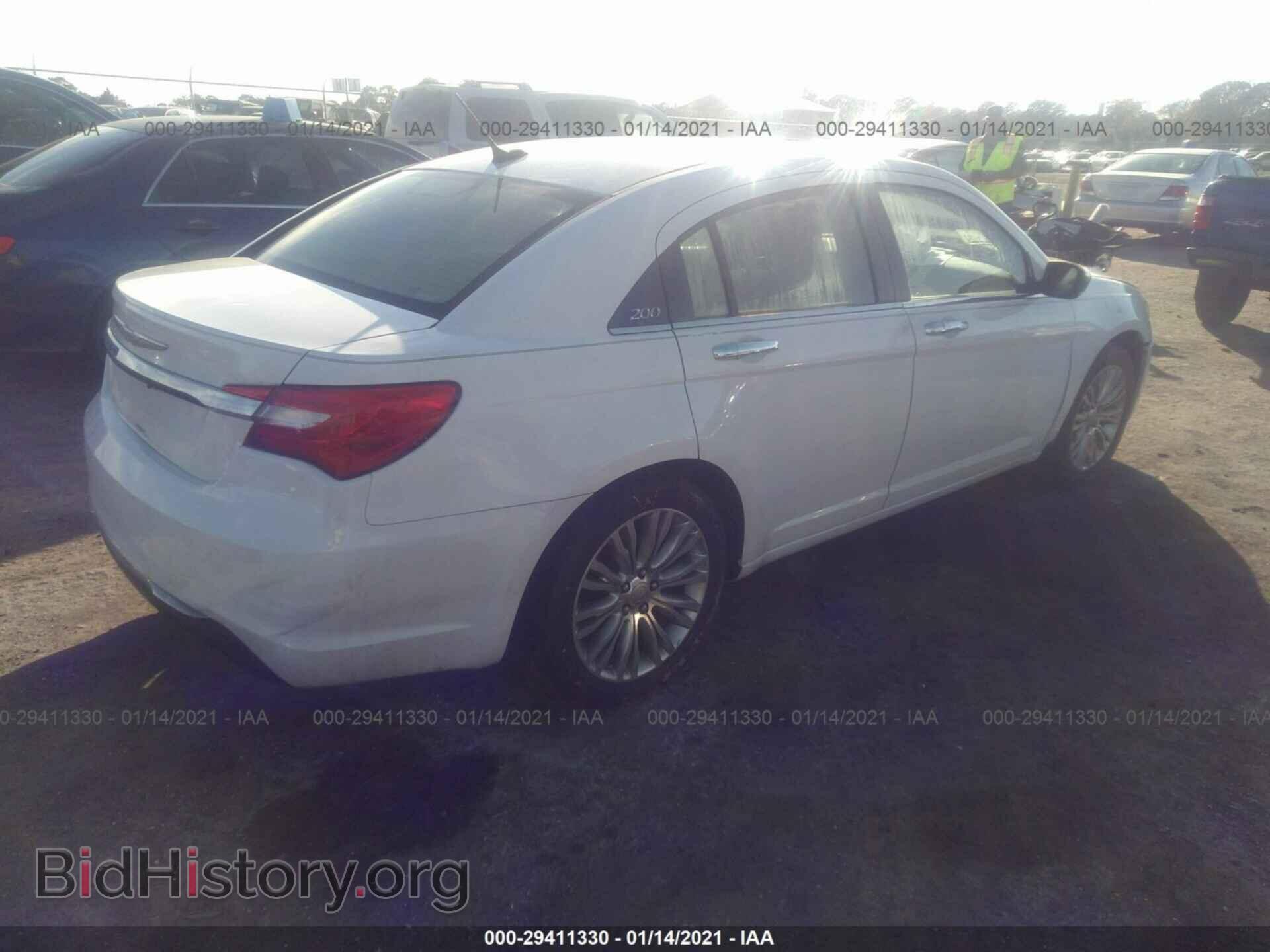 2012 CHRYSLER 200 - VIN: 1C3CCBCB5CN180780 - Фото 4