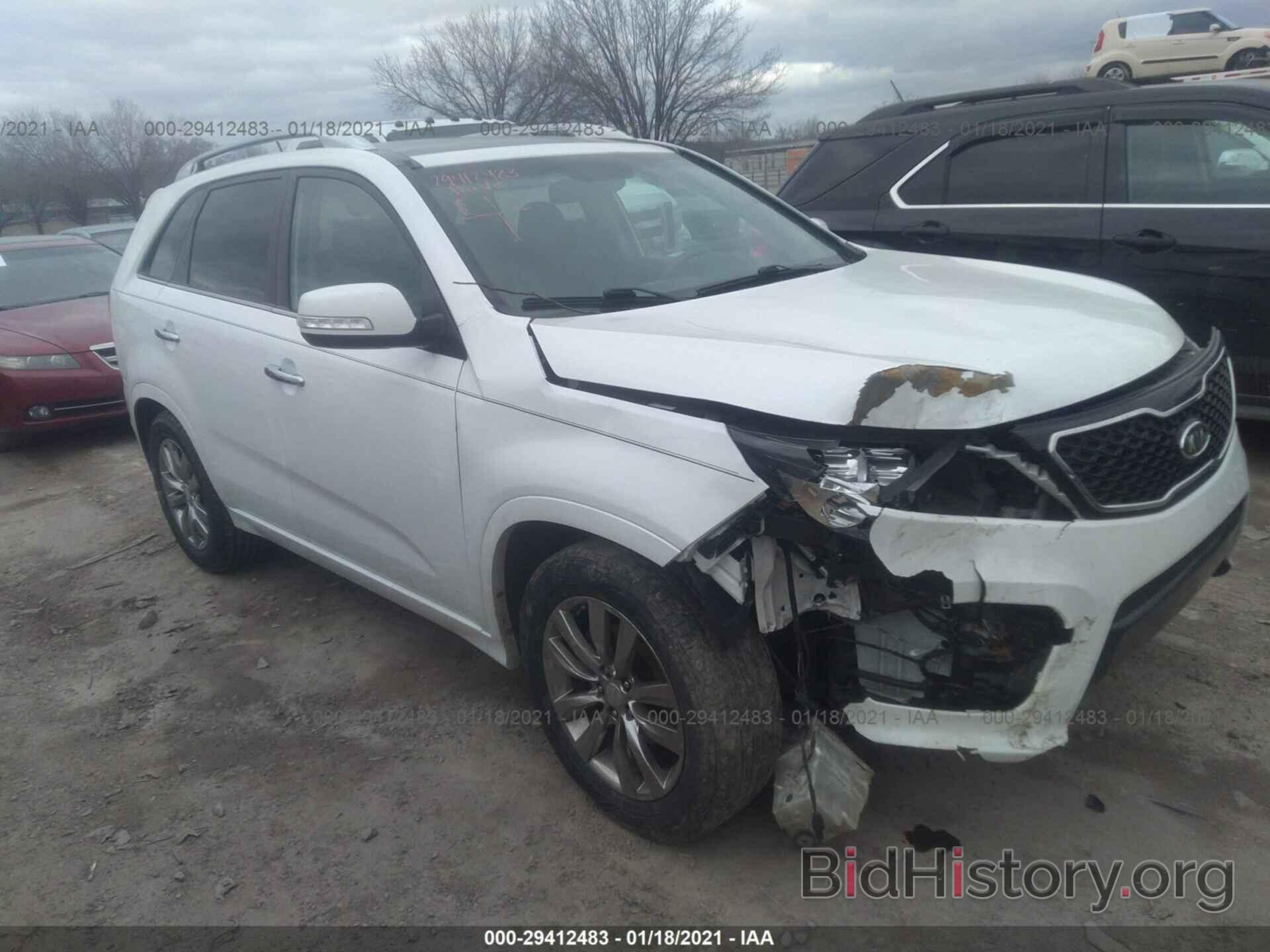 Photo 5XYKW4A21DG359923 - KIA SORENTO 2013