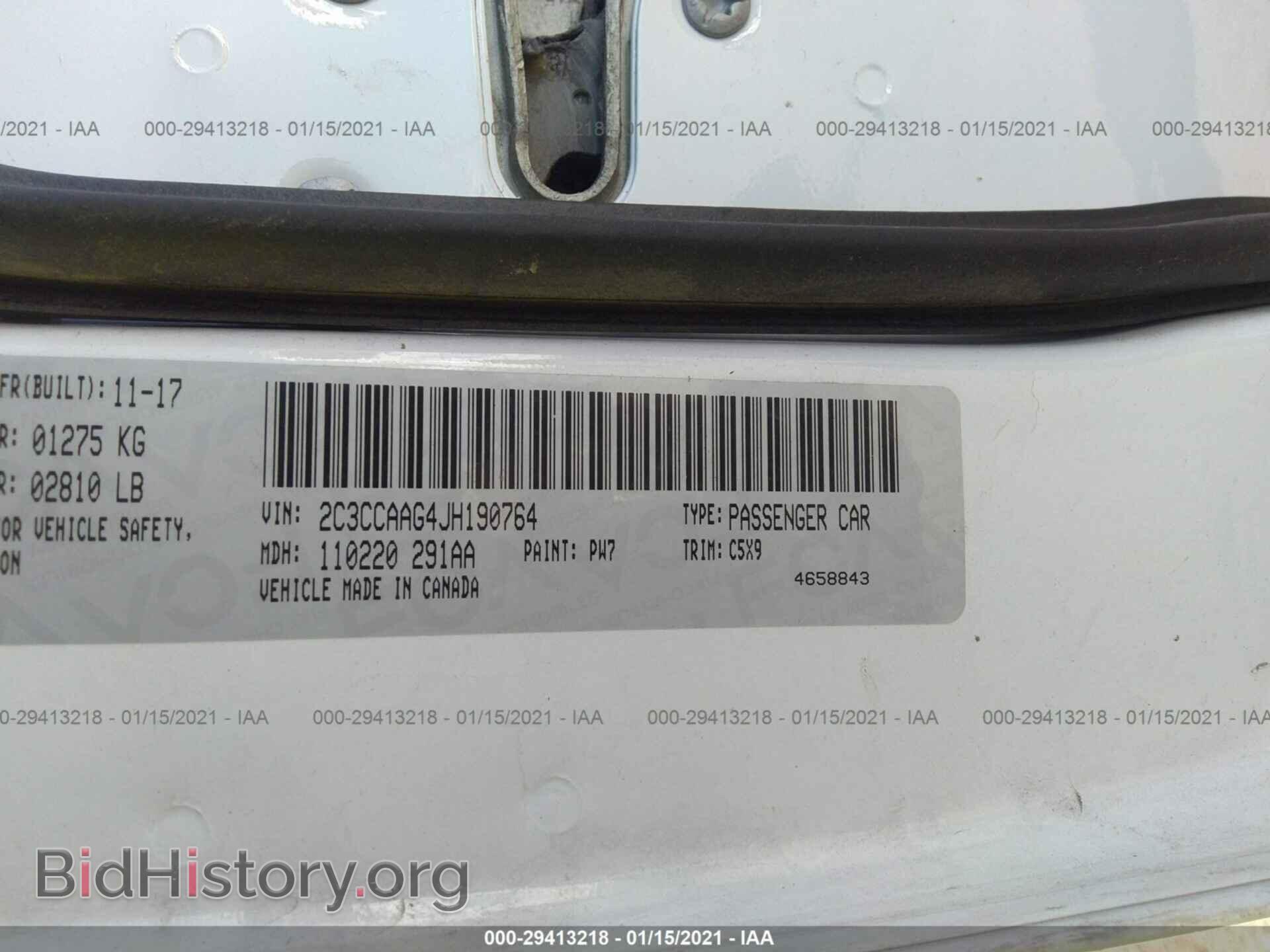 2018 CHRYSLER 300 - VIN: 2C3CCAAG4JH190764 - Фото 9