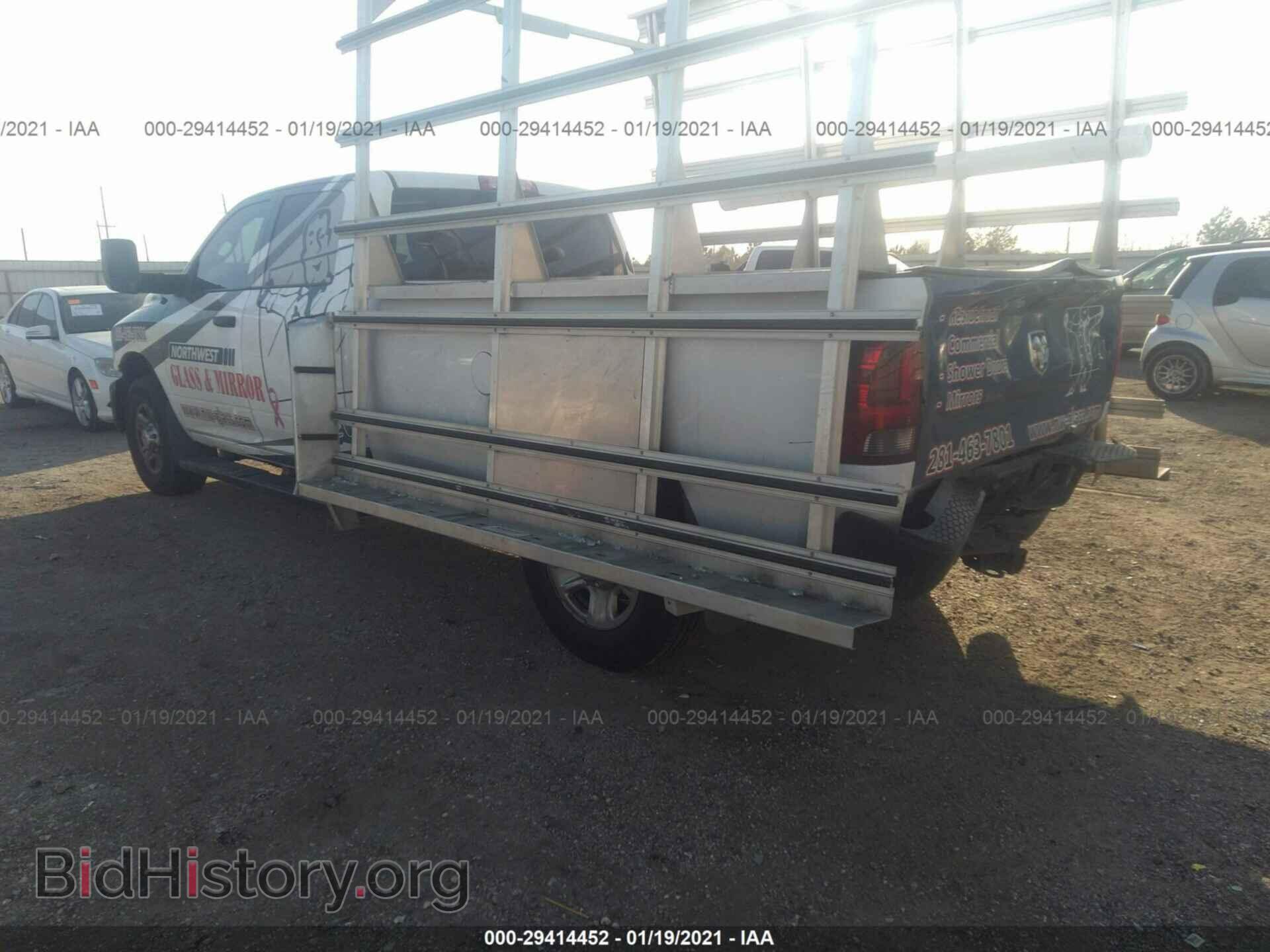 2016 RAM 2500 - VIN: 3C6UR4HL4GG268205 - Фото 3
