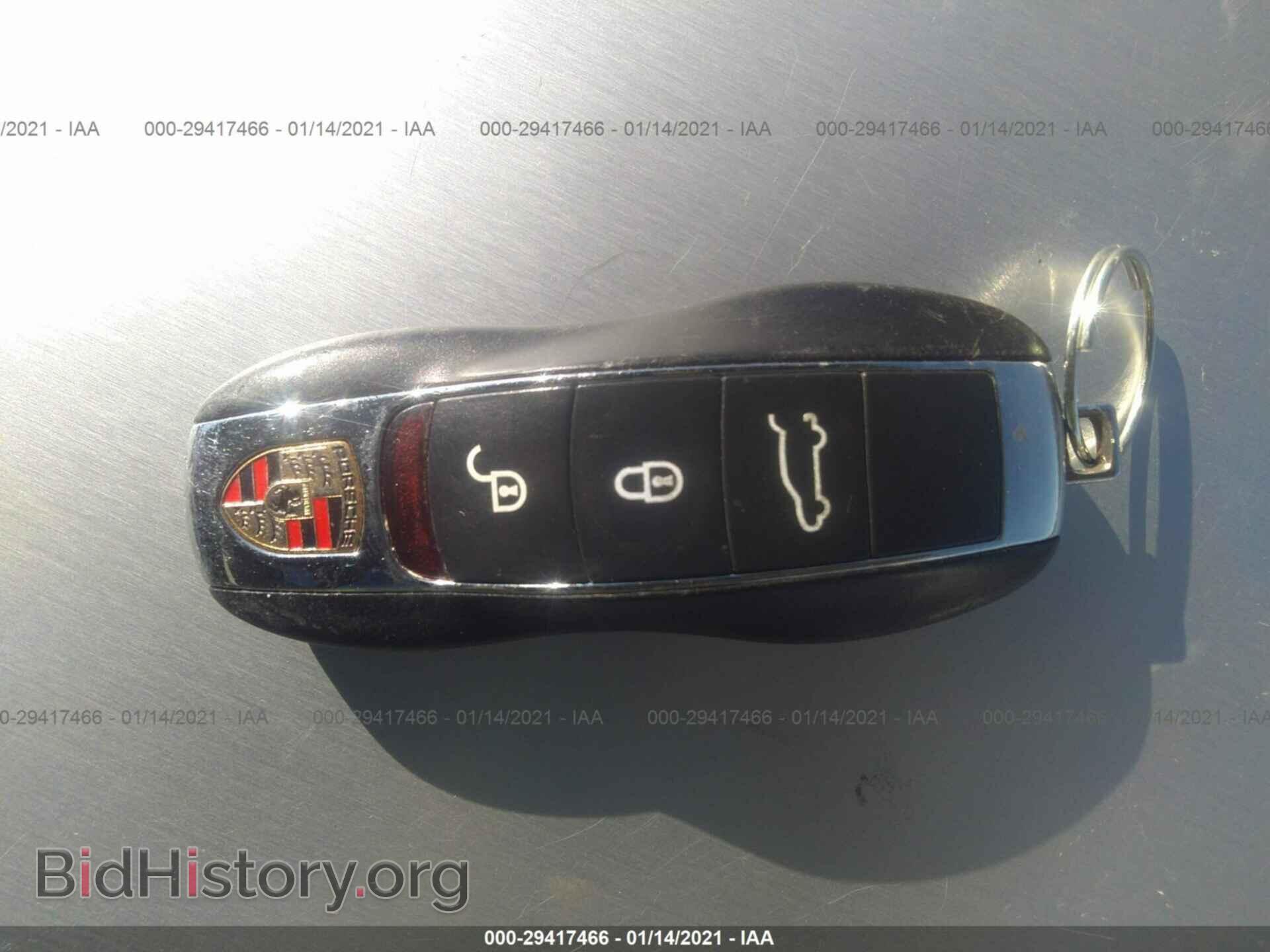 2016 PORSCHE CAYENNE - VIN: WP1AA2A28GLA08898 - Photo 11