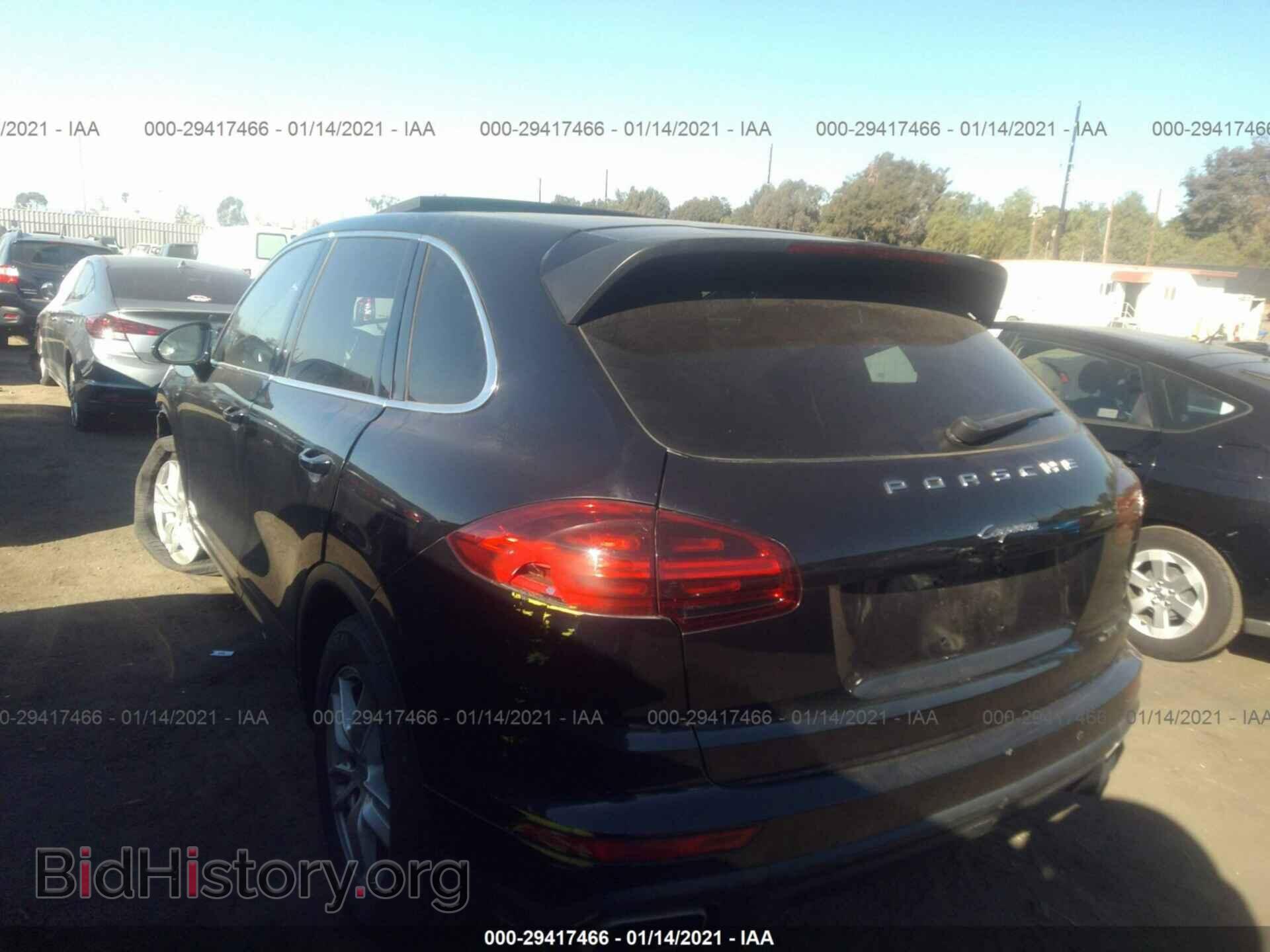 2016 PORSCHE CAYENNE - VIN: WP1AA2A28GLA08898 - Photo 3