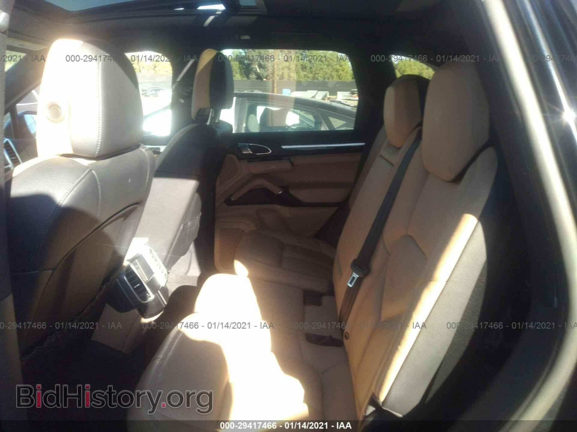 2016 PORSCHE CAYENNE - VIN: WP1AA2A28GLA08898 - Photo 8