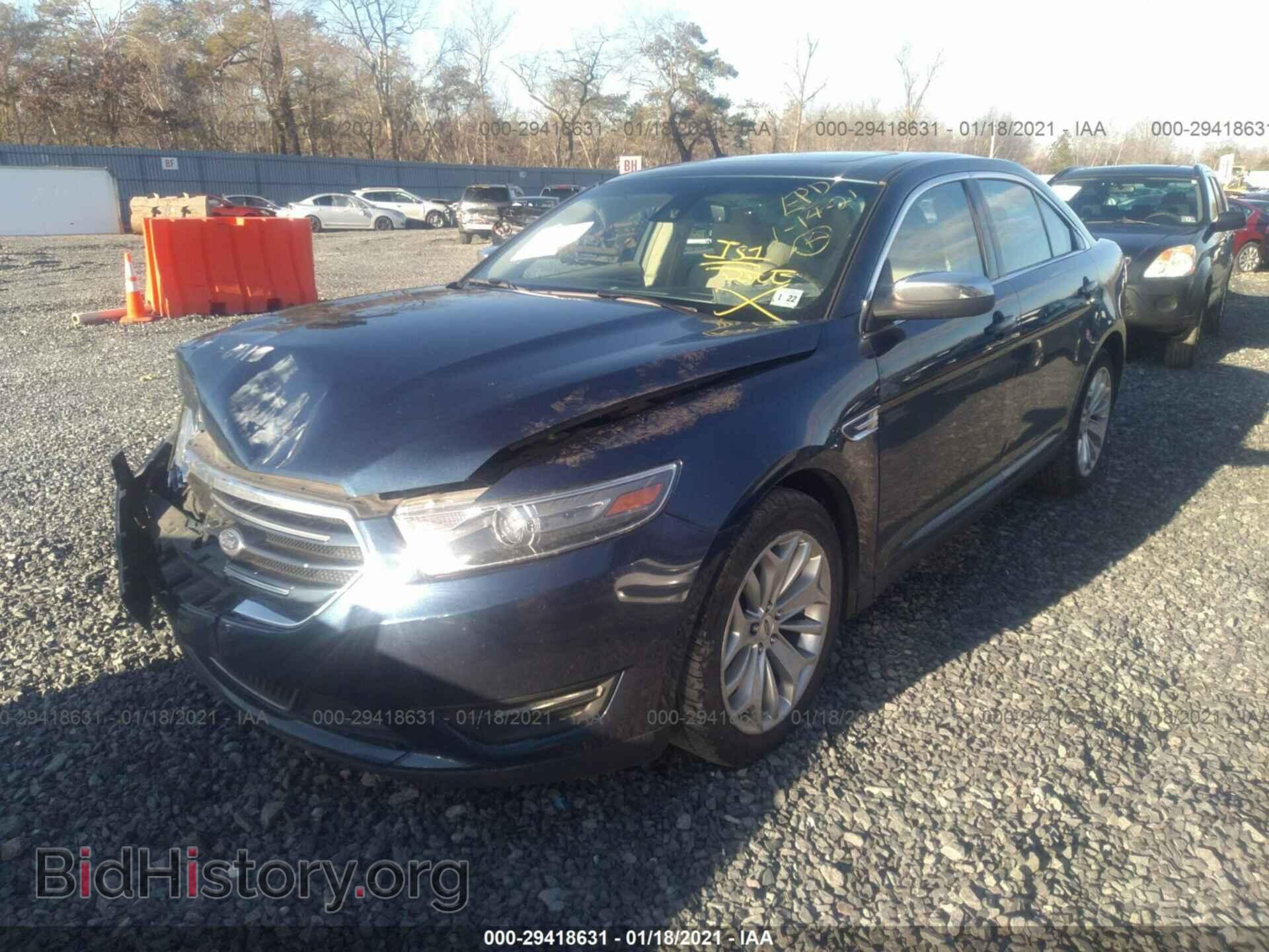 2017 FORD TAURUS - VIN: 1FAHP2F82HG120978 - Photo 2