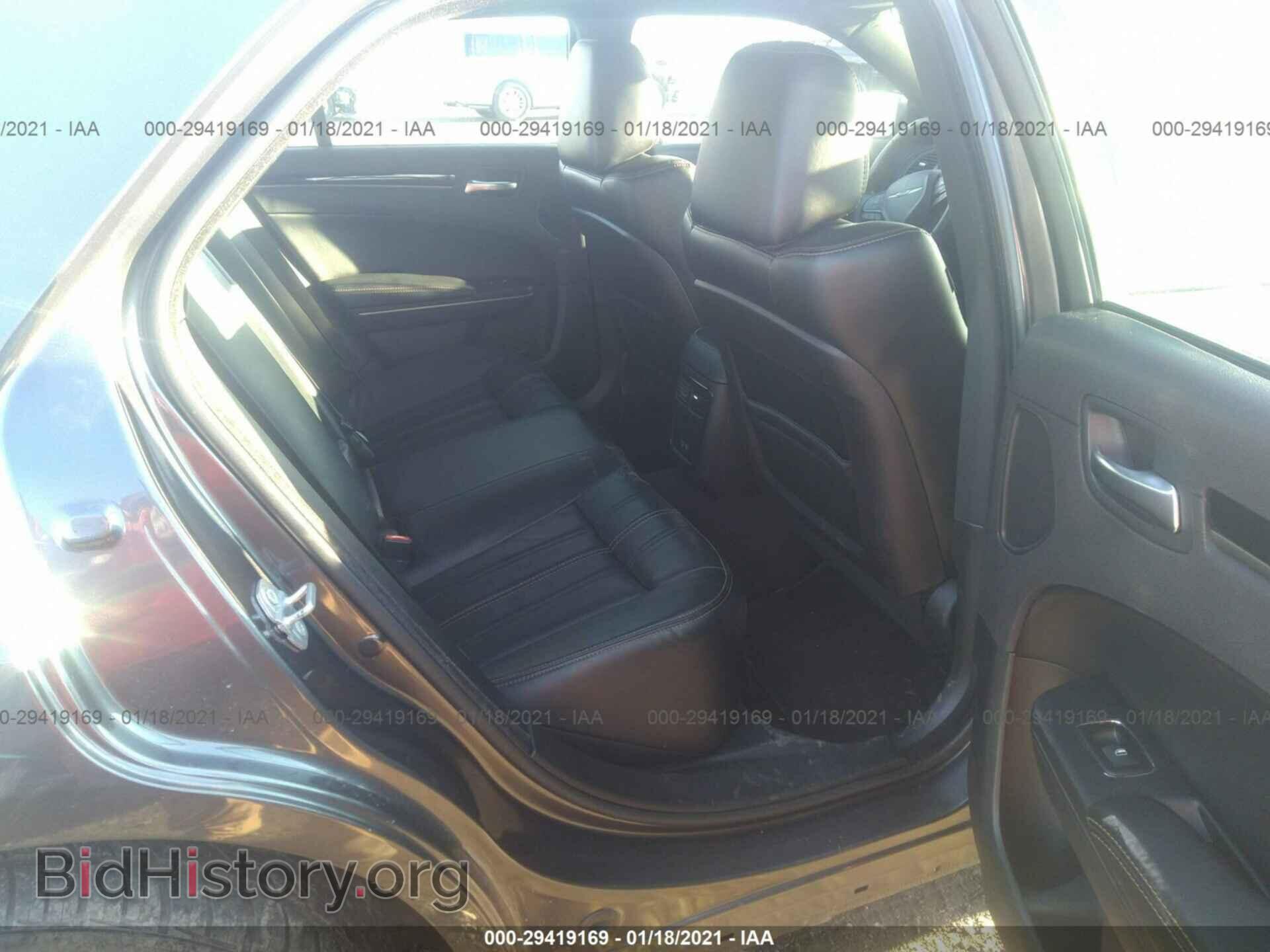 2016 CHRYSLER 300 - VIN: 2C3CCABGXGH320960 - Фото 8