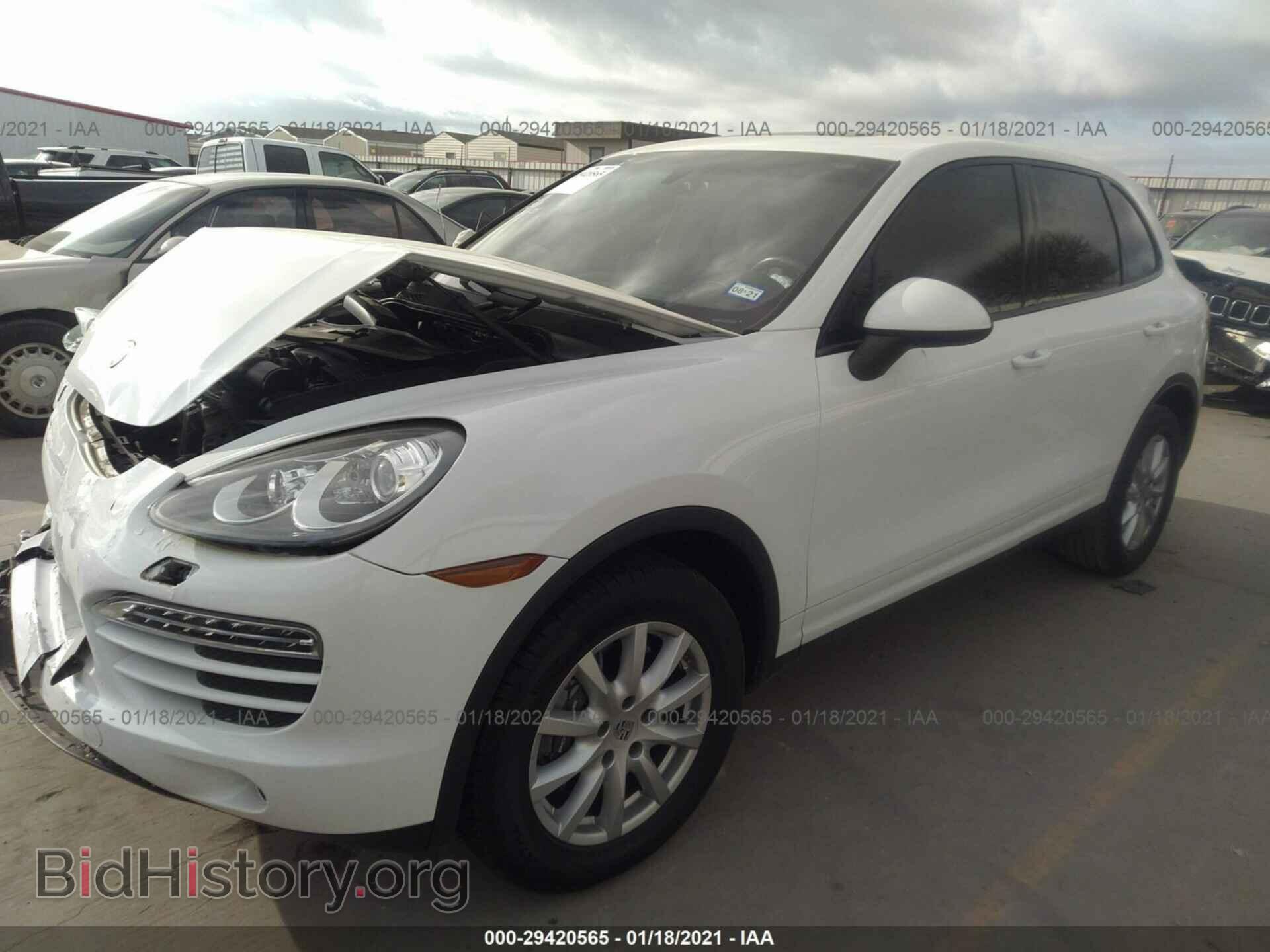 2012 PORSCHE CAYENNE - VIN: WP1AA2A28CLA12475 - Фото 2