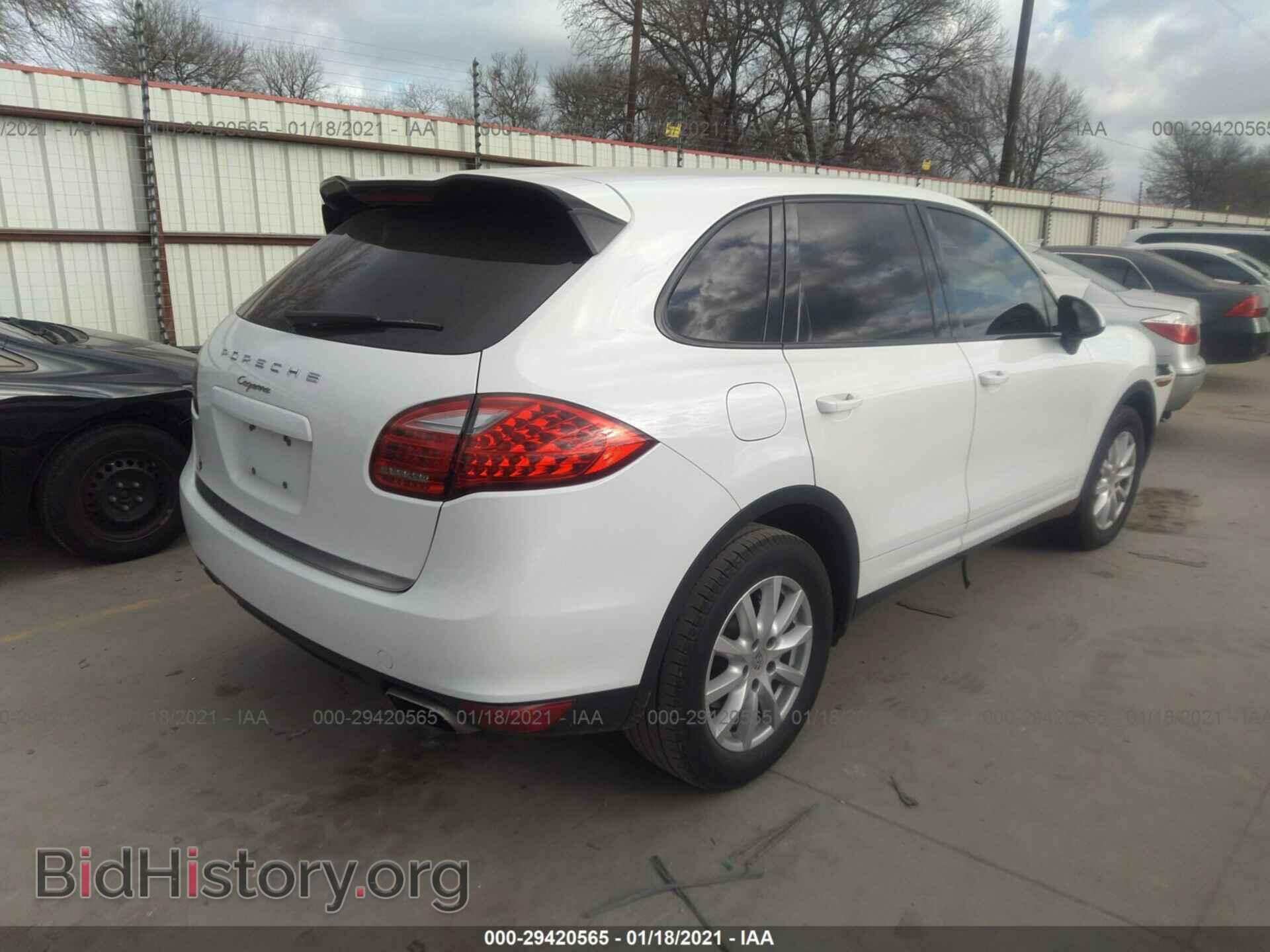 2012 PORSCHE CAYENNE - VIN: WP1AA2A28CLA12475 - Фото 4