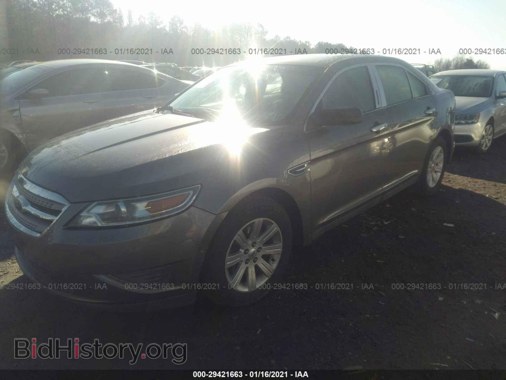 2012 FORD TAURUS - VIN: 1FAHP2DW4CG142216 - Фото 2