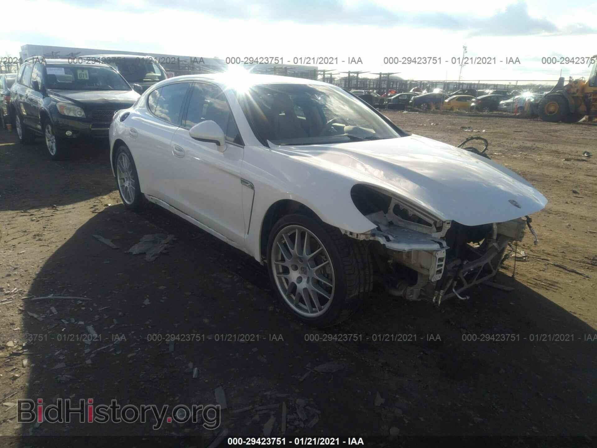 Фотография WP0AA2A71BL012507 - PORSCHE PANAMERA 2011