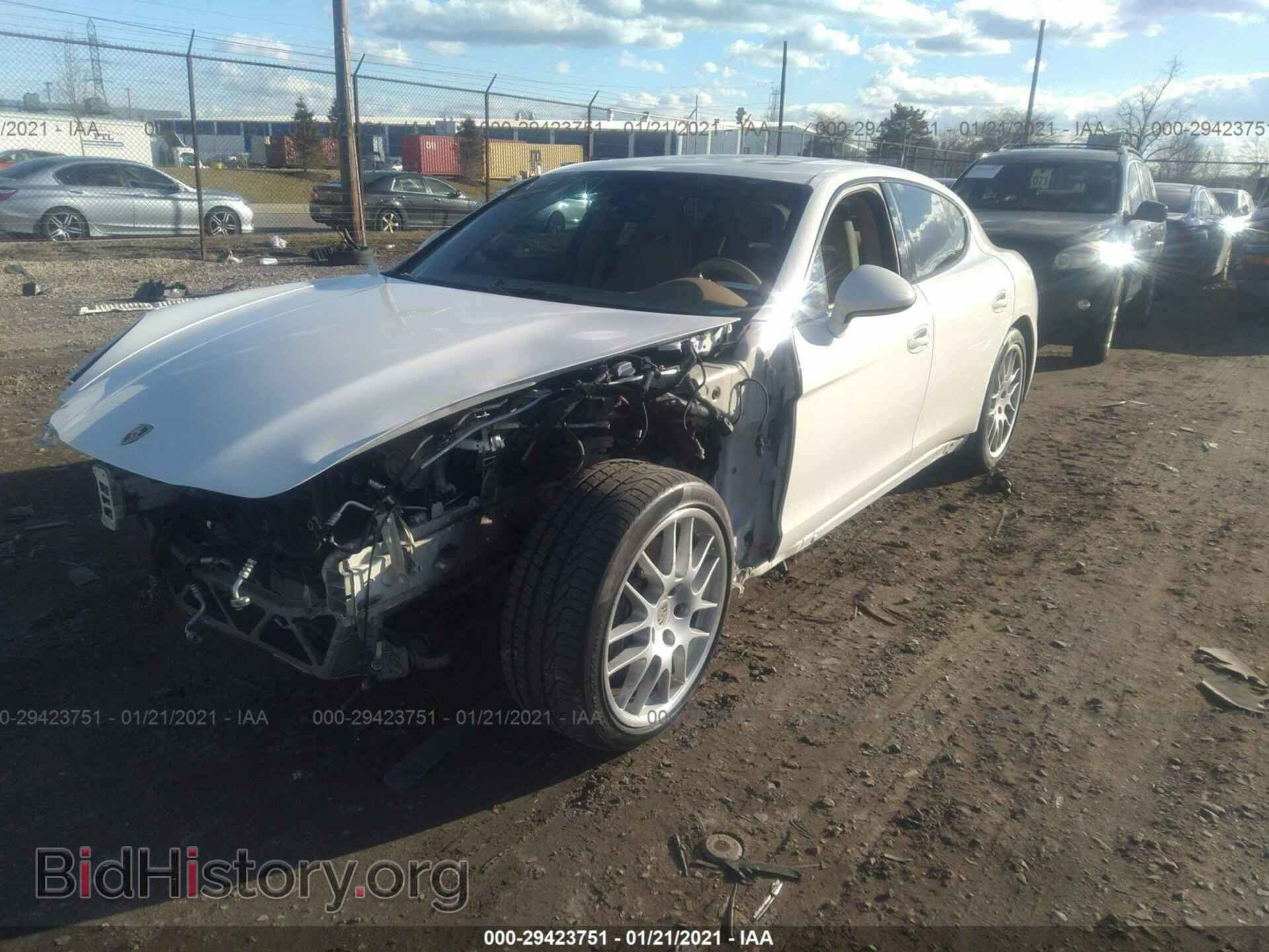 2011 PORSCHE PANAMERA - VIN: WP0AA2A71BL012507 - Фото 2