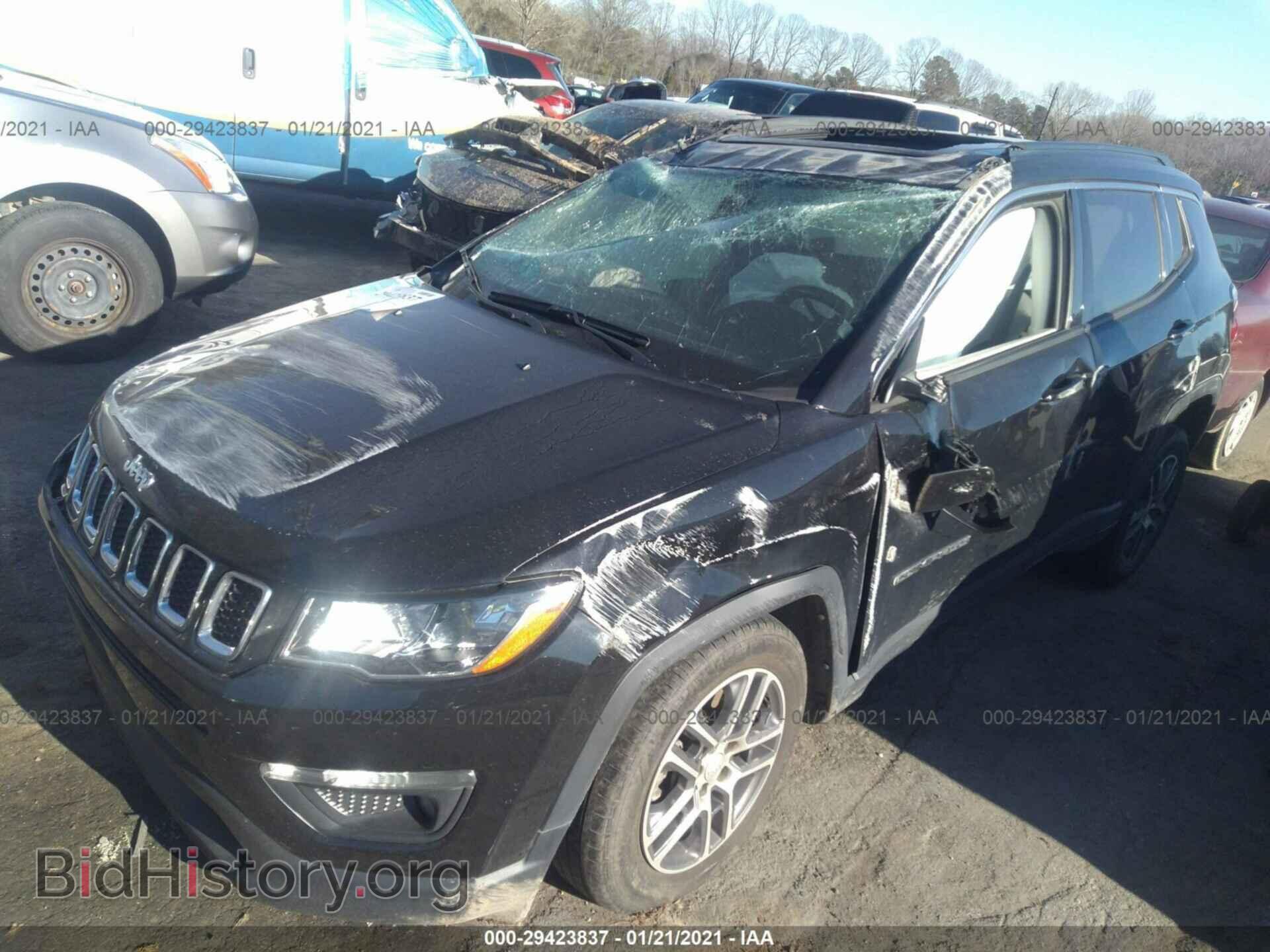 2018 JEEP COMPASS - VIN: 3C4NJCBB5JT488675 - Фото 2