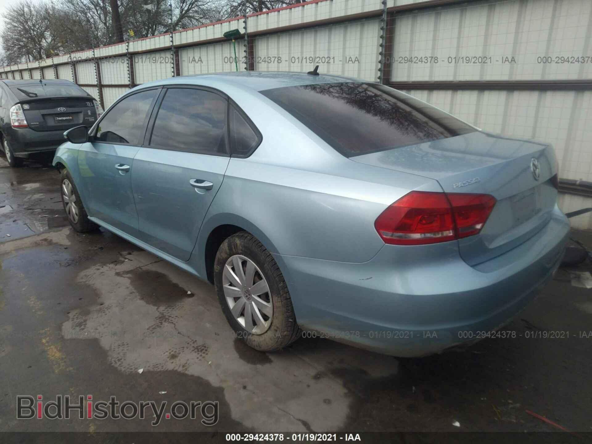 2012 VOLKSWAGEN PASSAT - VIN: 1VWAP7A39CC090136 - Фото 3