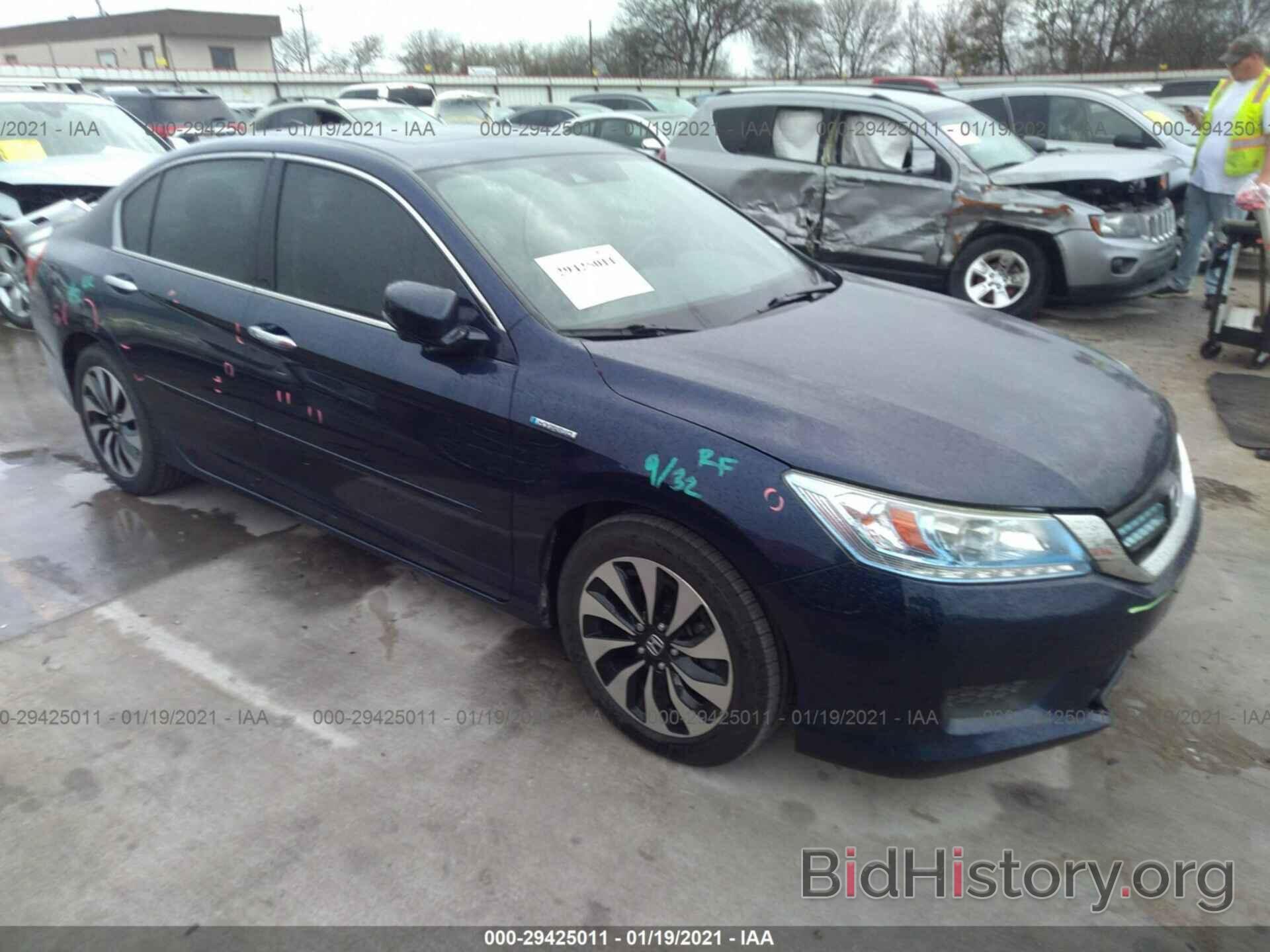 Photo 1HGCR6F75FA006231 - HONDA ACCORD HYBRID 2015