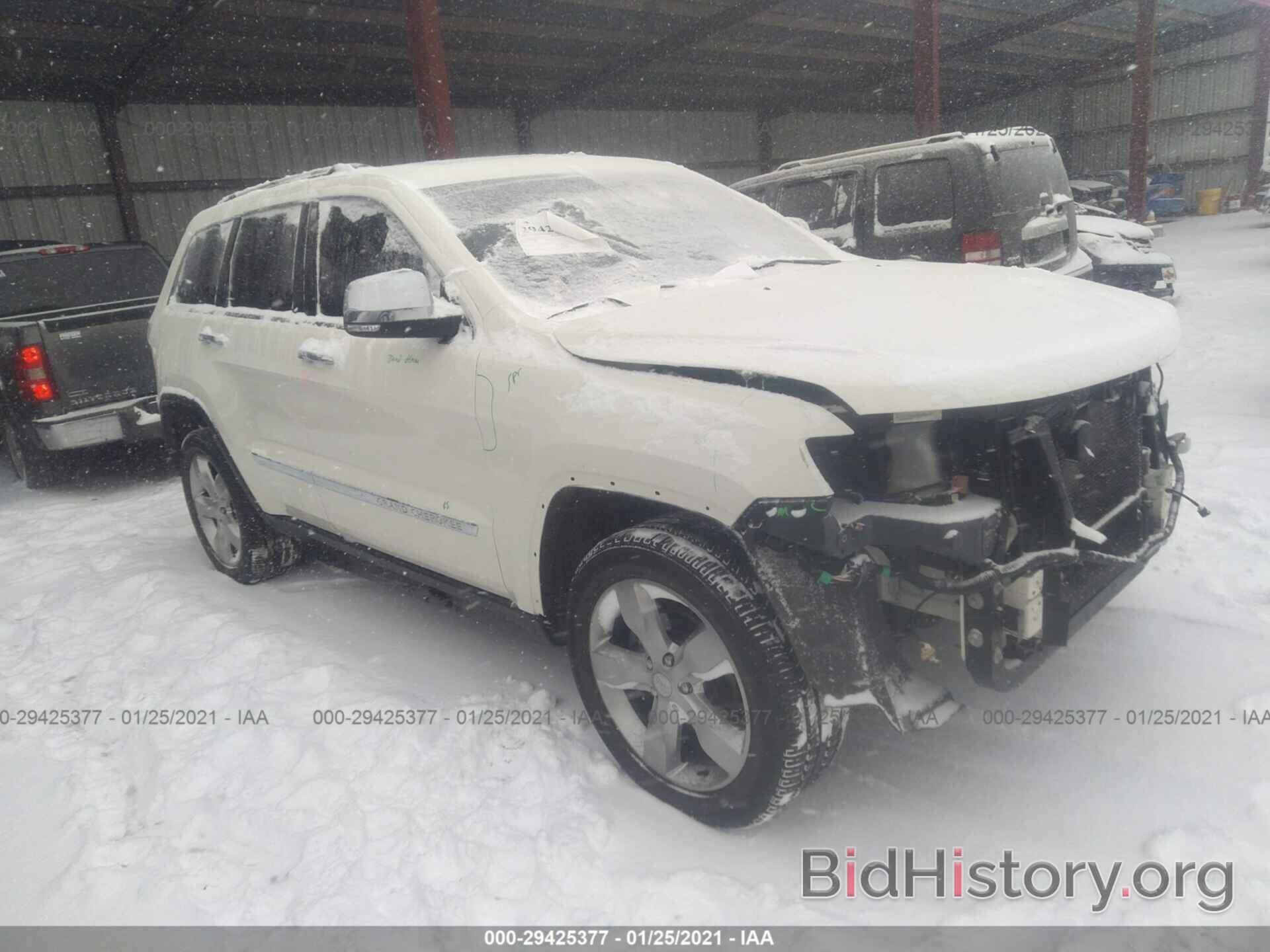 Photo 1J4RR6GG5BC516420 - JEEP GRAND CHEROKEE 2011