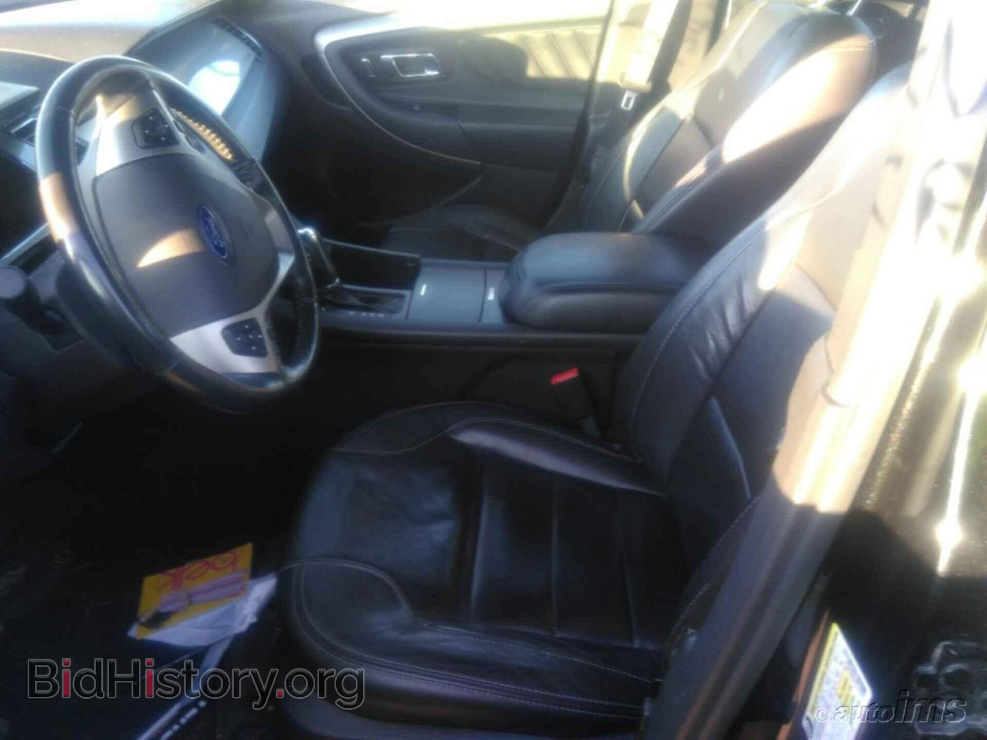 2013 FORD TAURUS - VIN: 1FAHP2E82DG139431 - Фото 2