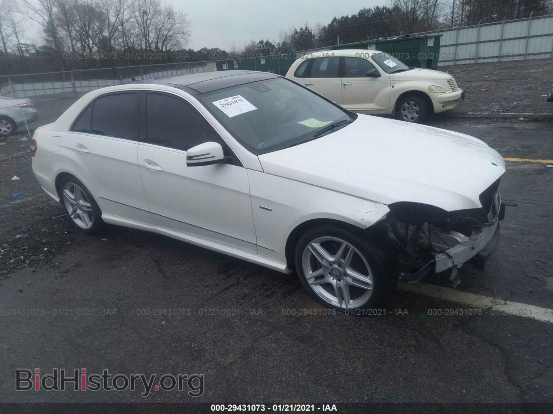 Photo WDDHF8JB2CA622362 - MERCEDES-BENZ E-CLASS 2012