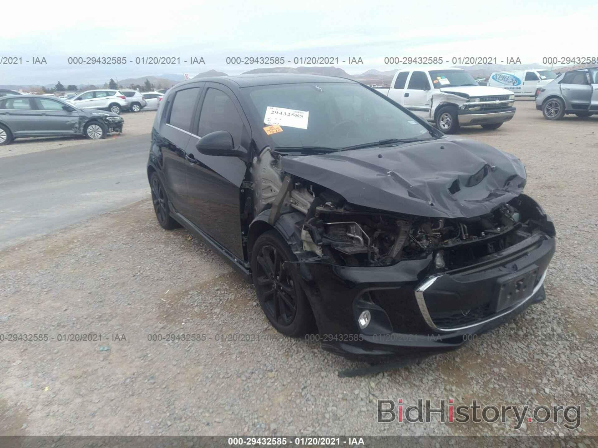 Photo 1G1JD6SB8J4107181 - CHEVROLET SONIC 2018