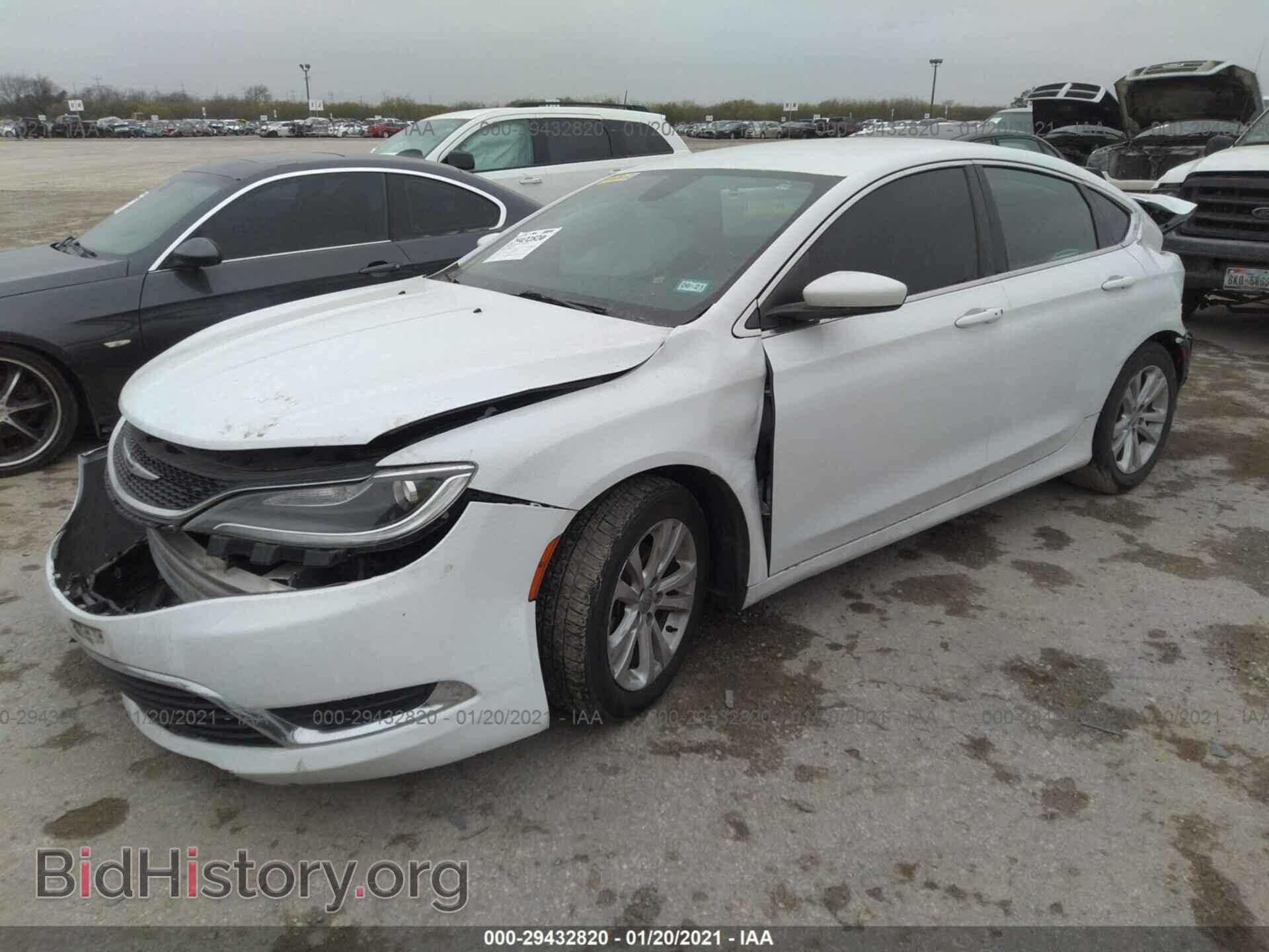 2015 CHRYSLER 200 - VIN: 1C3CCCABXFN589841 - Фото 2