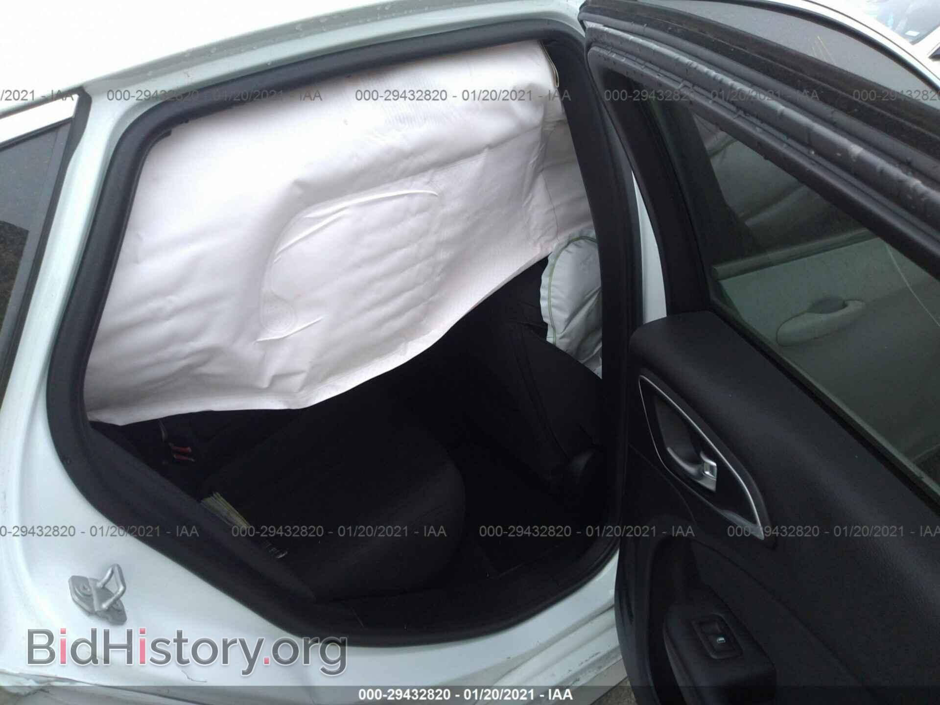 2015 CHRYSLER 200 - VIN: 1C3CCCABXFN589841 - Фото 8