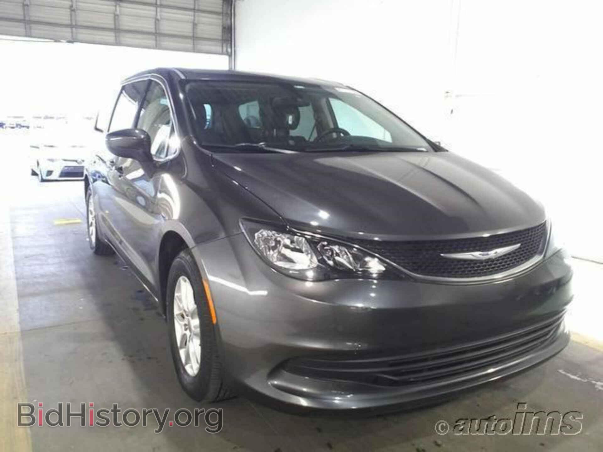2019 CHRYSLER PACIFICA - VIN: 2C4RC1DG0KR556152 - Фото 2