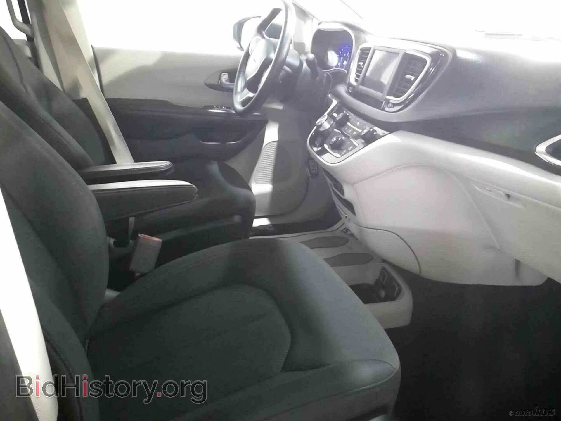 2019 CHRYSLER PACIFICA - VIN: 2C4RC1DG0KR556152 - Фото 9