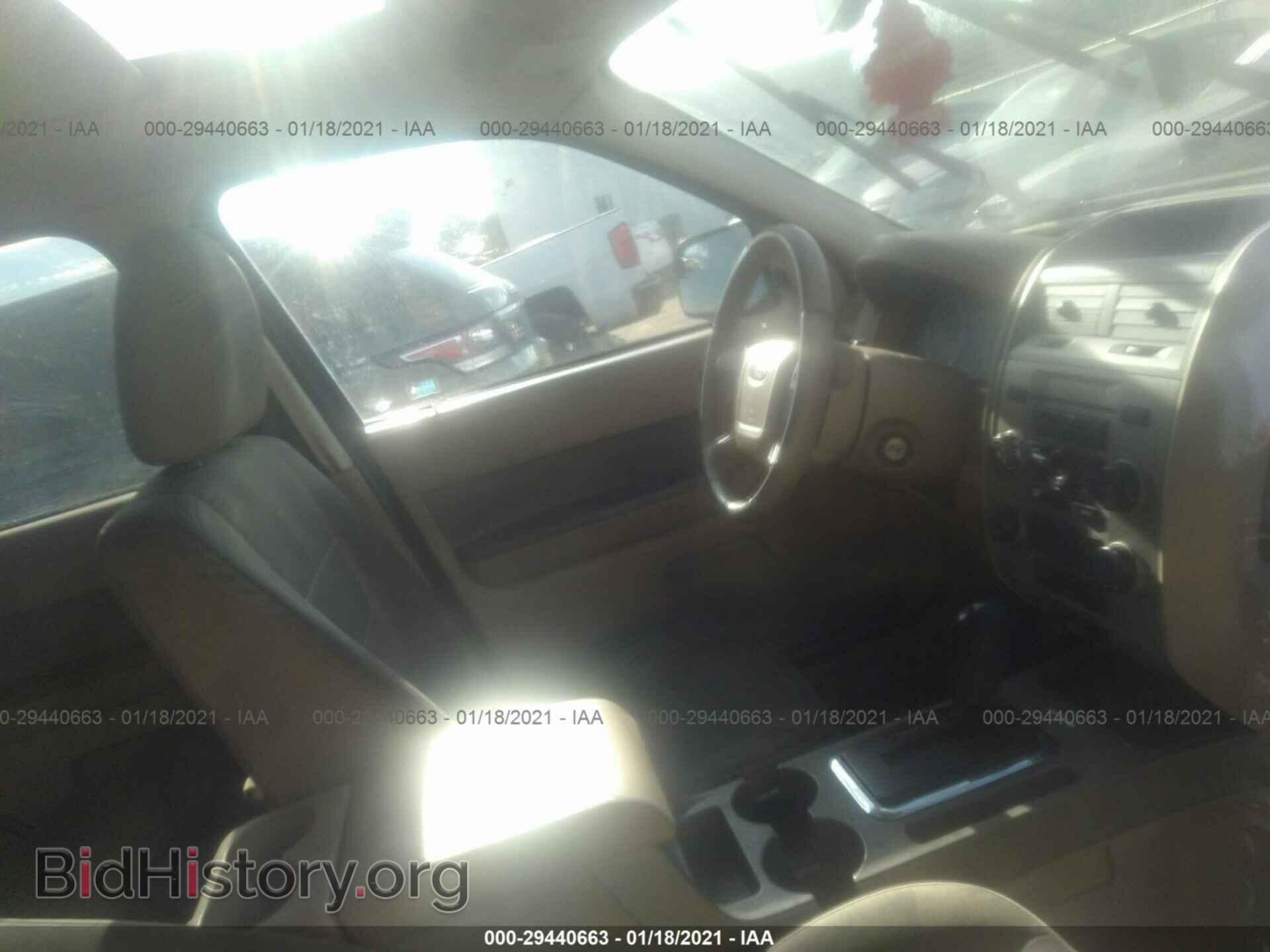 2010 FORD ESCAPE - VIN: 1FMCU0DG5AKB43696 - Фото 5
