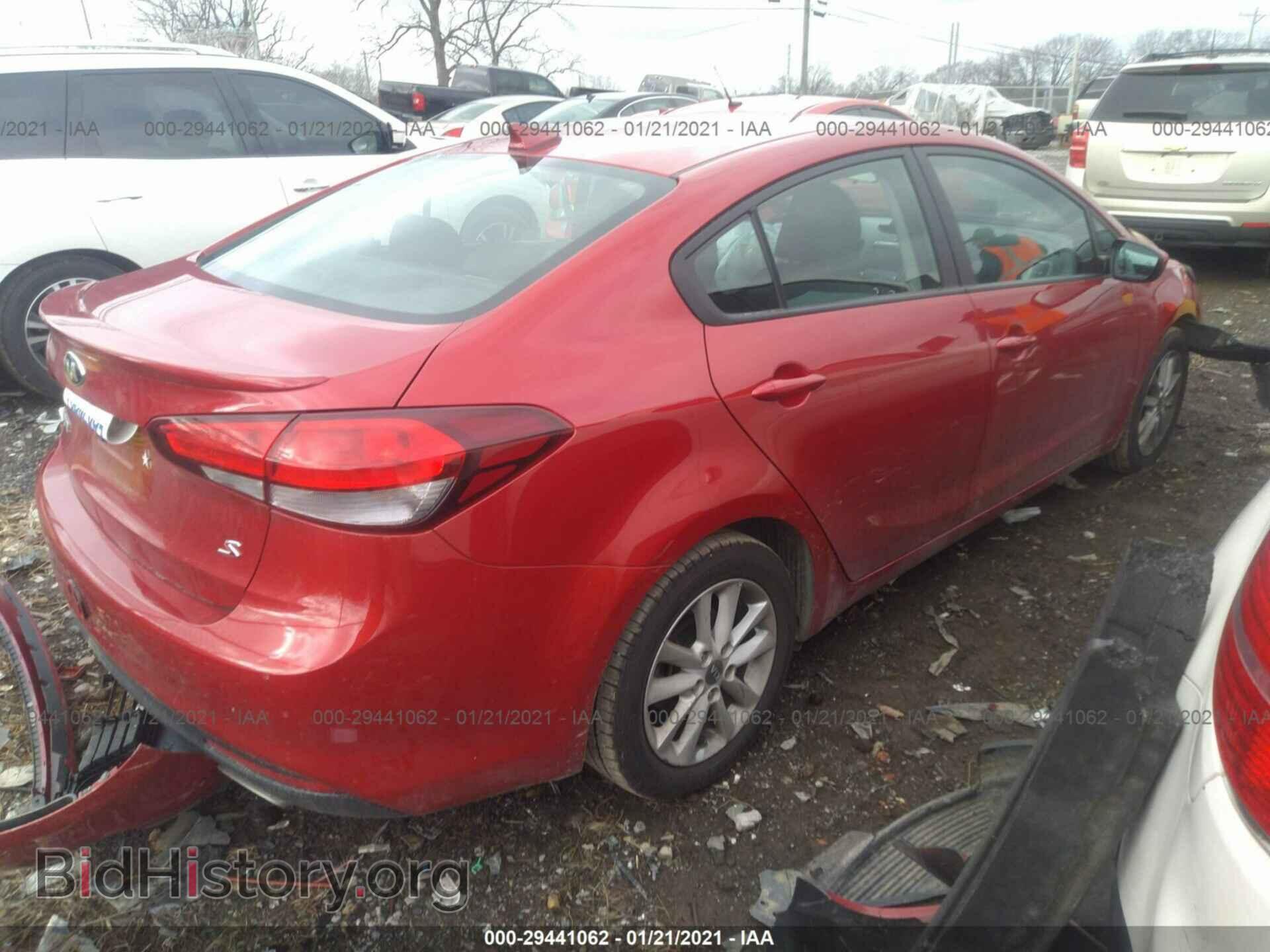 2017 KIA FORTE - VIN: 3KPFL4A76HE036394 - Photo 4