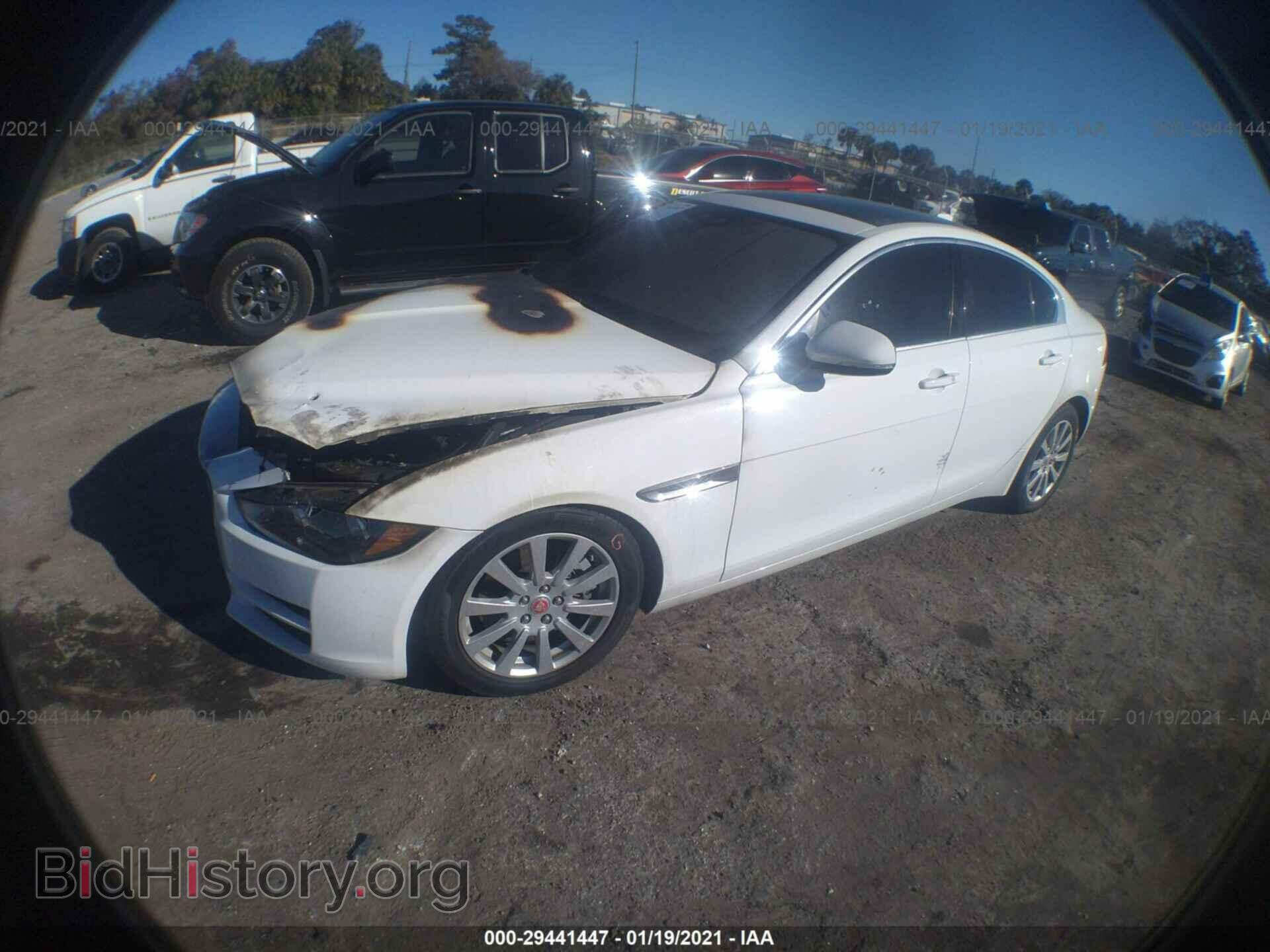 2019 JAGUAR XE - VIN: SAJAR4FX2KCP44532 - Фото 2