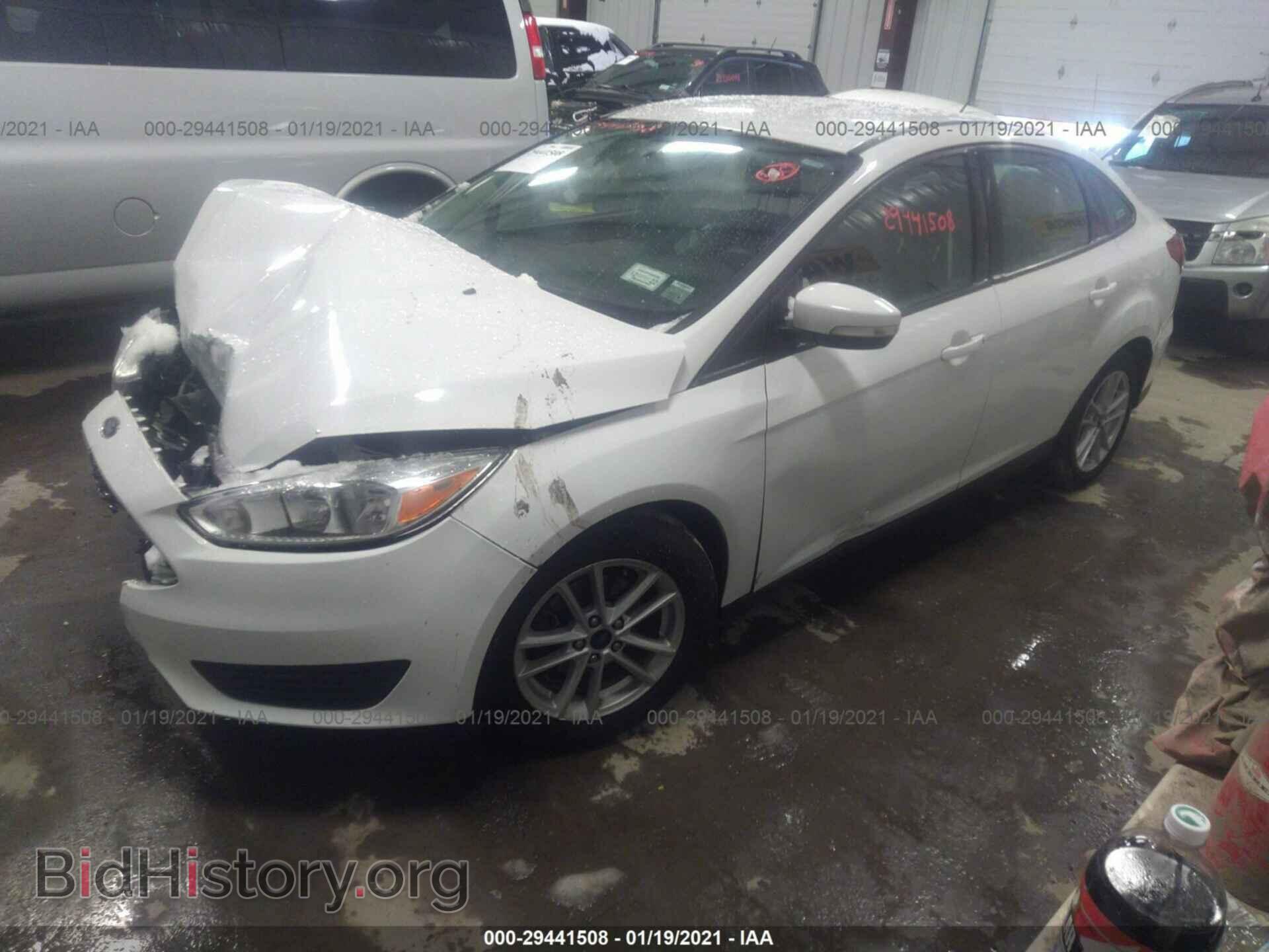 2017 FORD FOCUS - VIN: 1FADP3F24HL220832 - Фото 2
