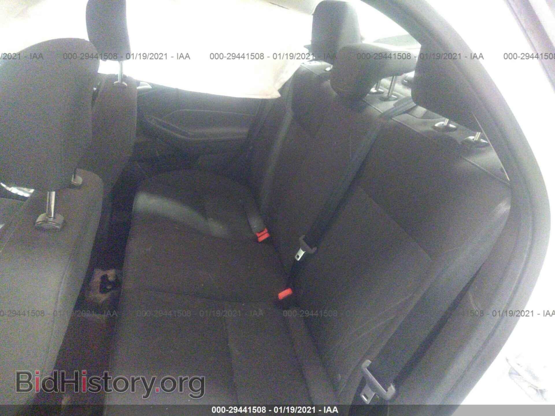 2017 FORD FOCUS - VIN: 1FADP3F24HL220832 - Фото 8