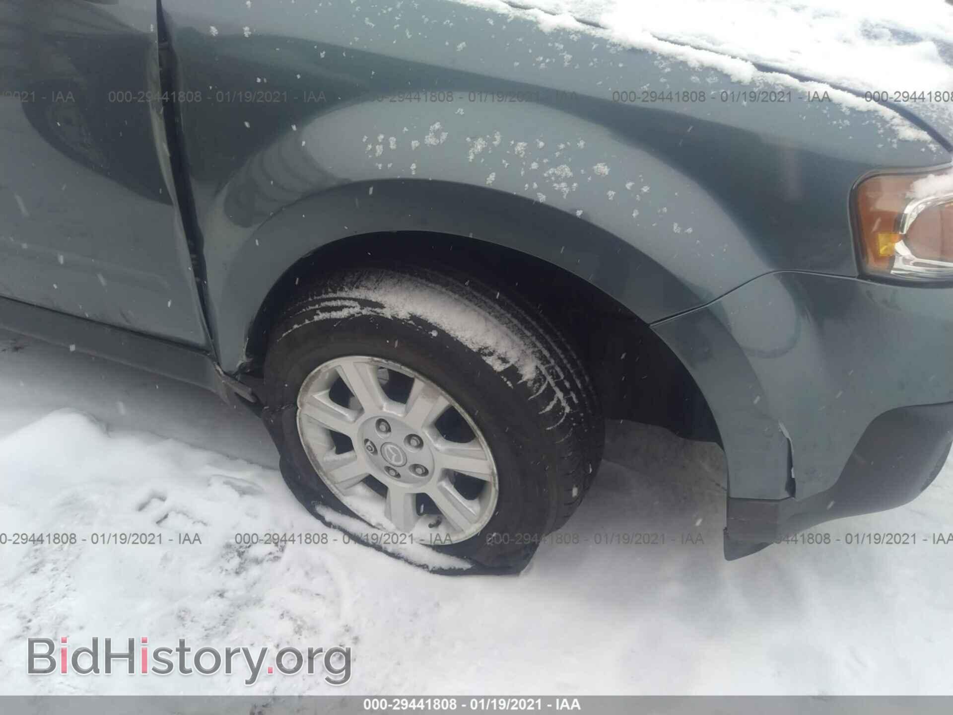 2011 MAZDA TRIBUTE - VIN: 4F2CY9C71BKM02734 - Фото 6