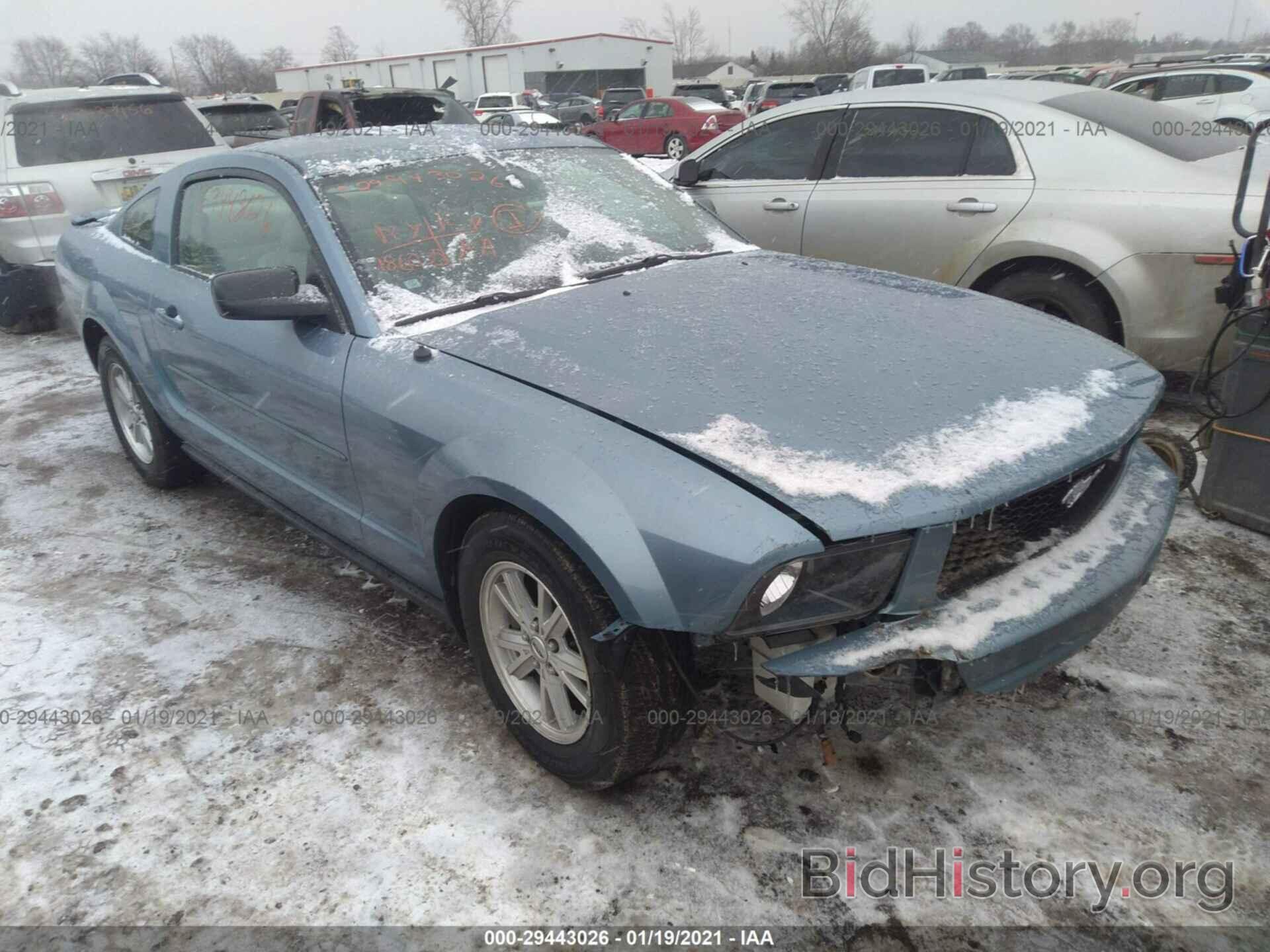 Photo 1ZVFT80N175307876 - FORD MUSTANG 2007