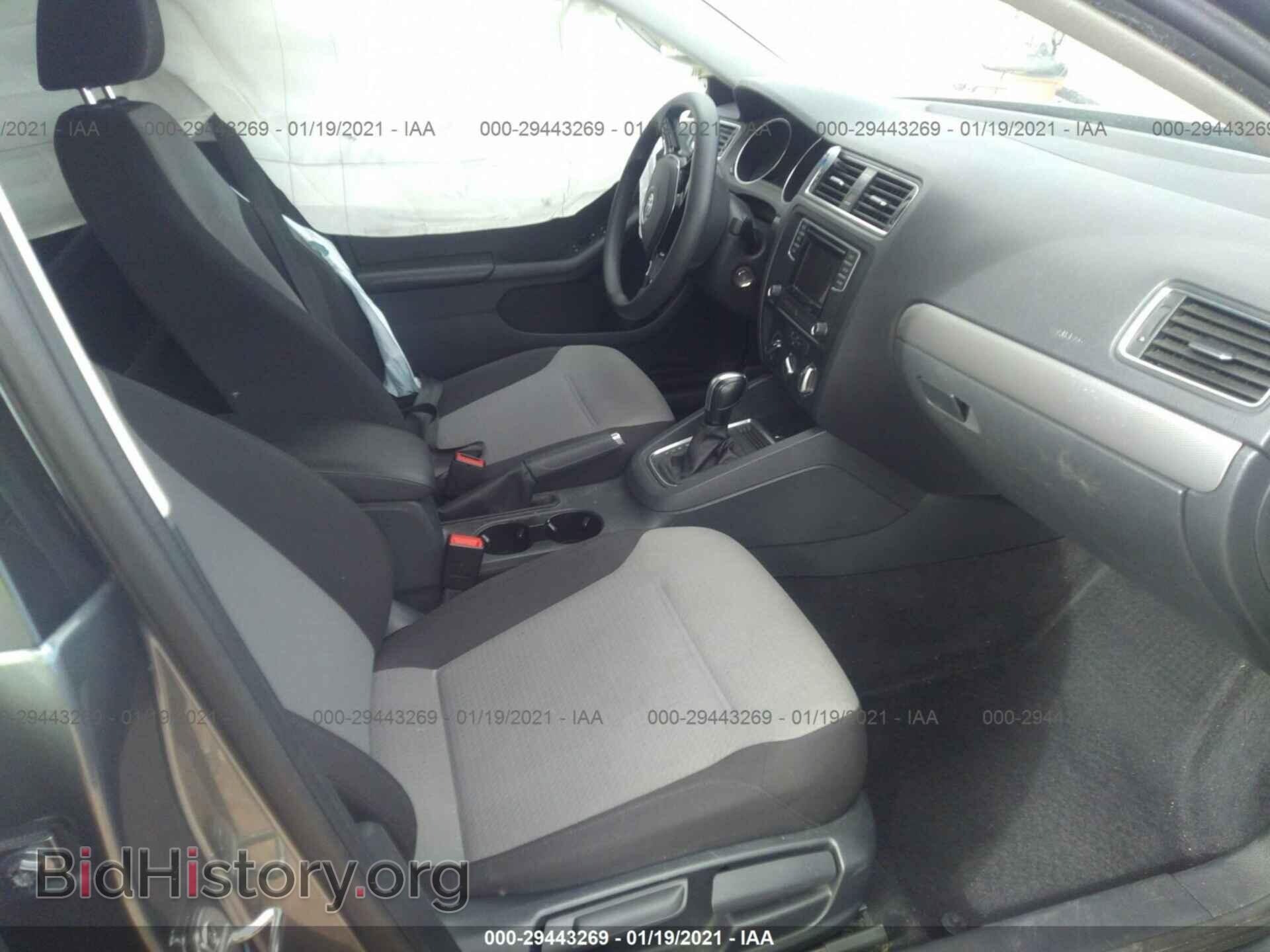 2017 VOLKSWAGEN JETTA - VIN: 3VW2B7AJ5HM372409 - Фото 5