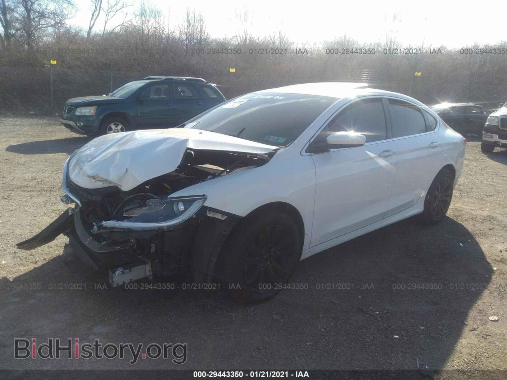 2016 CHRYSLER 200 - VIN: 1C3CCCAB4GN160938 - Photo 2
