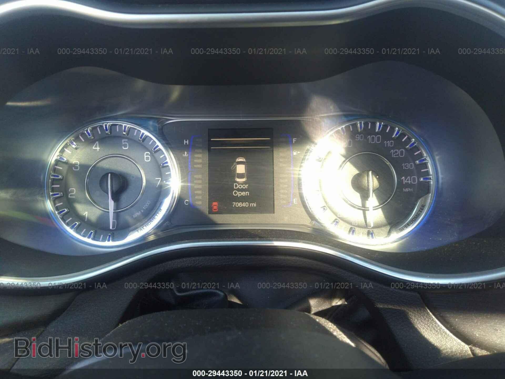 2016 CHRYSLER 200 - VIN: 1C3CCCAB4GN160938 - Photo 7