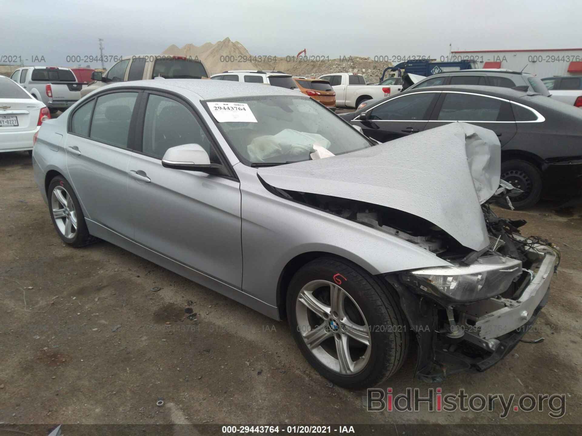 Photo WBA3B1C59DF462741 - BMW 3 SERIES 2013