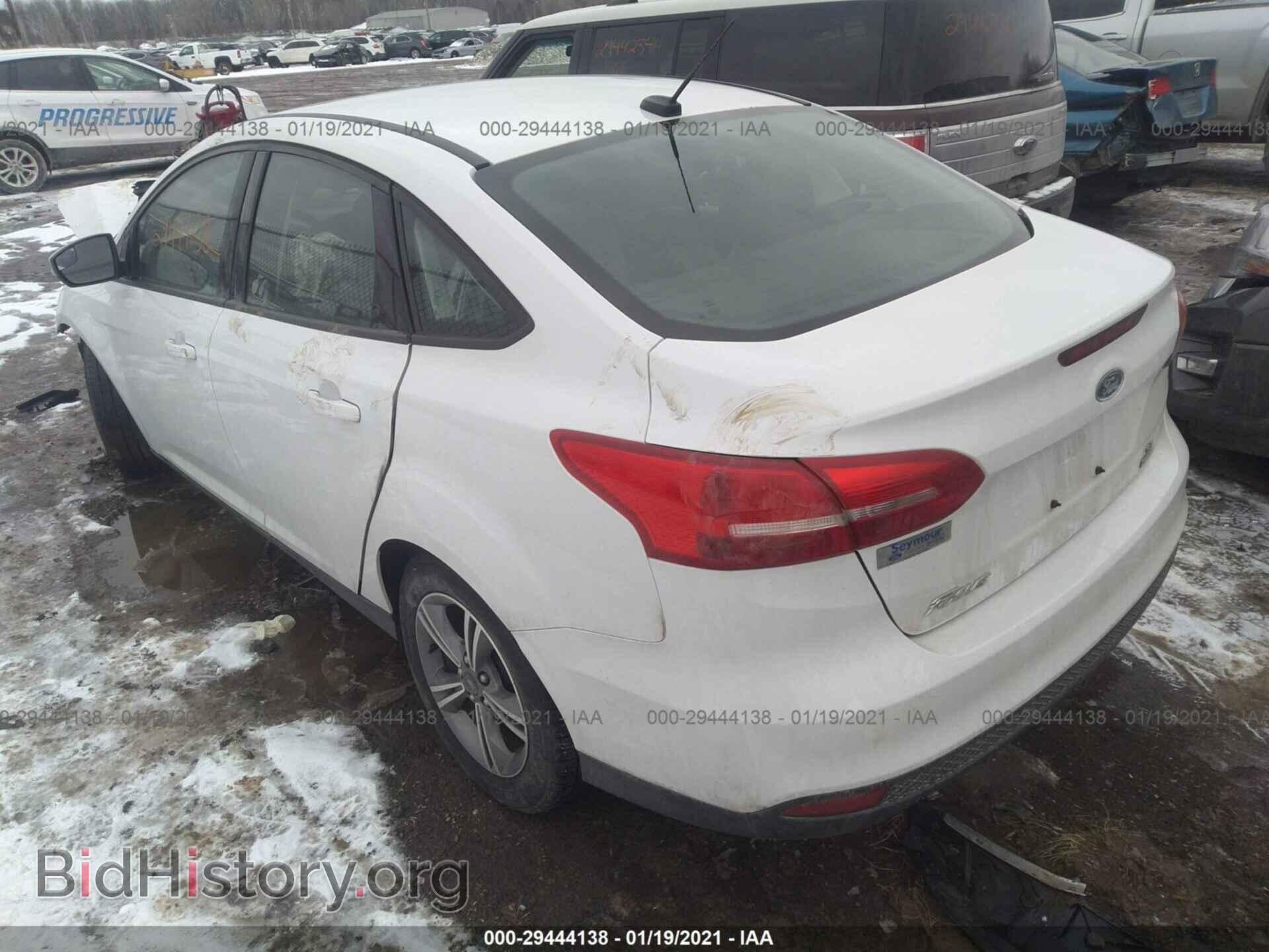 2017 FORD FOCUS - VIN: 1FADP3FE0HL276437 - Фото 3