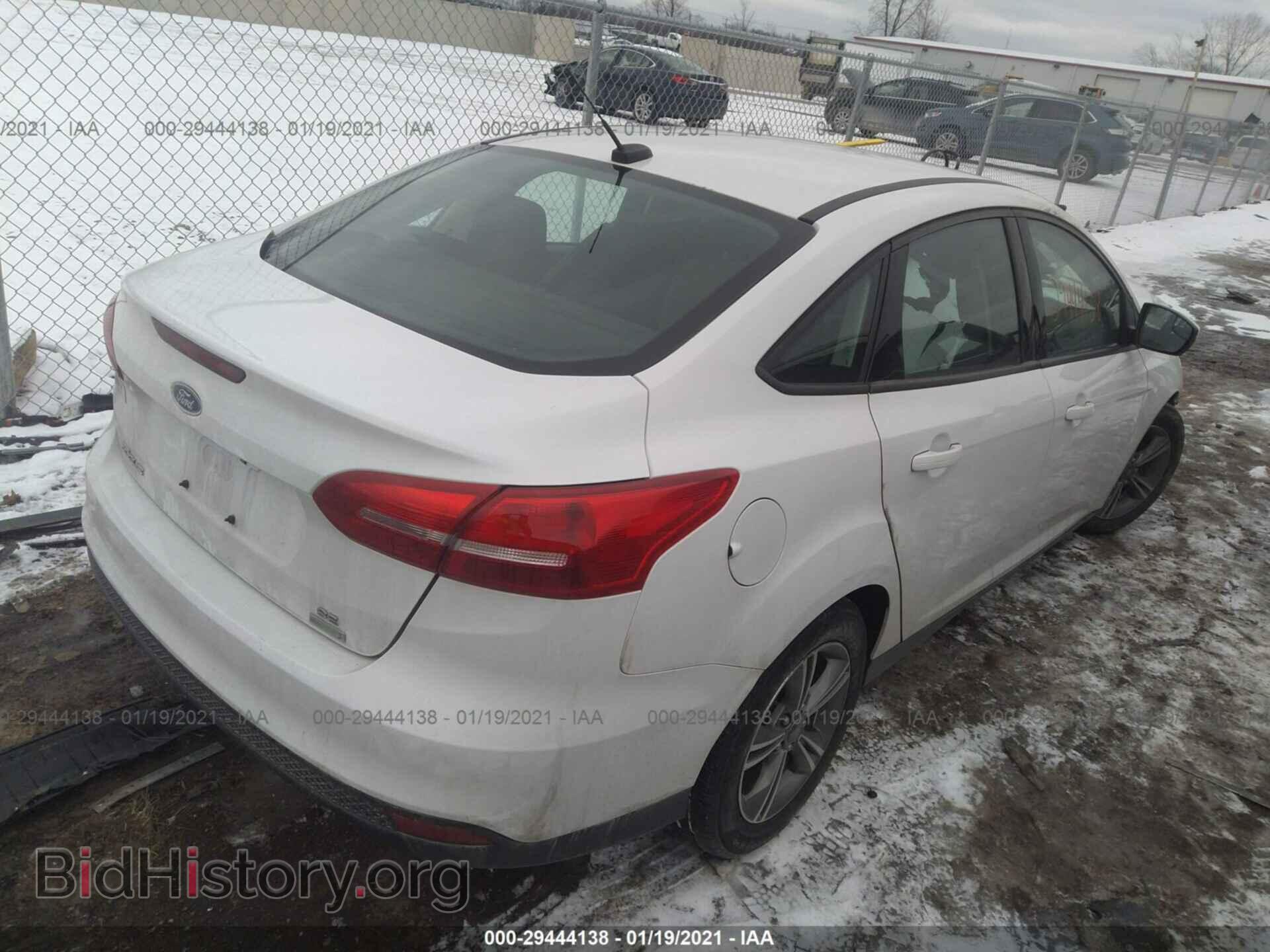 2017 FORD FOCUS - VIN: 1FADP3FE0HL276437 - Фото 4